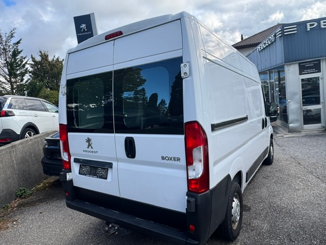 PEUGEOT Boxer 2.2 HDI 335 Premium L2H2-image-3