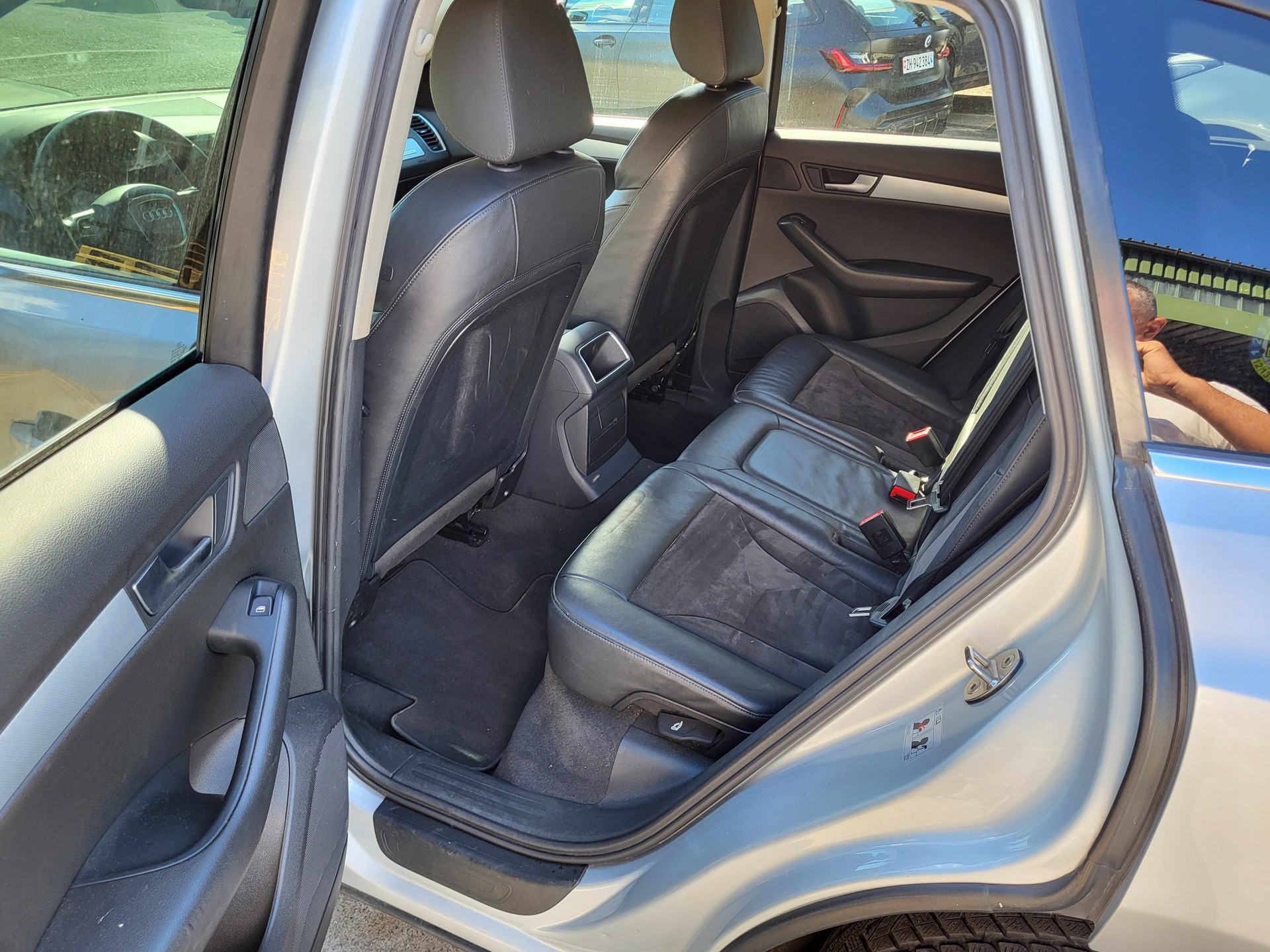AUDI Q5 2.0 TDI quattro S-tronic-image-8