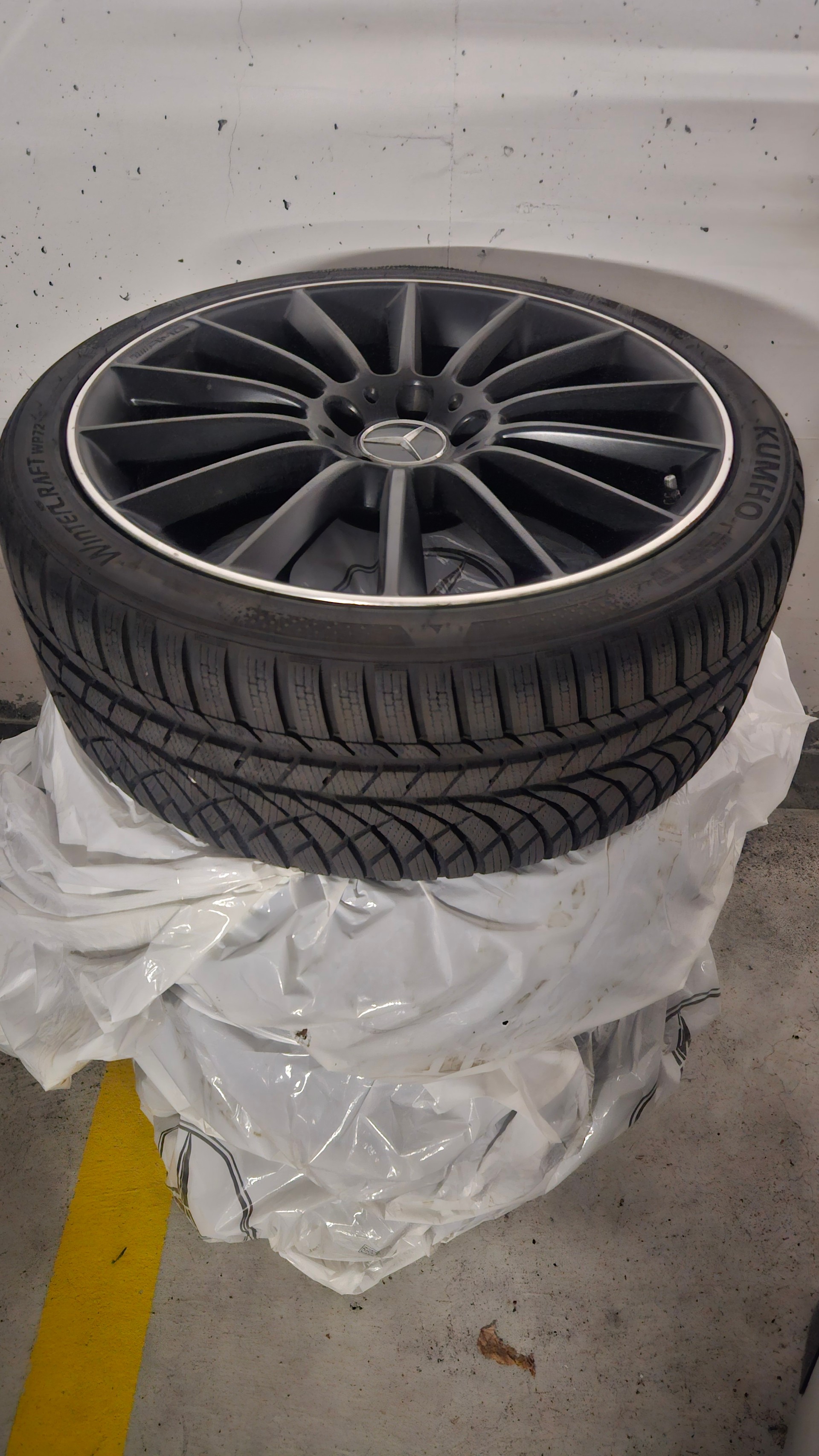 MERCEDES-BENZ A 35 AMG 4matic-image-5