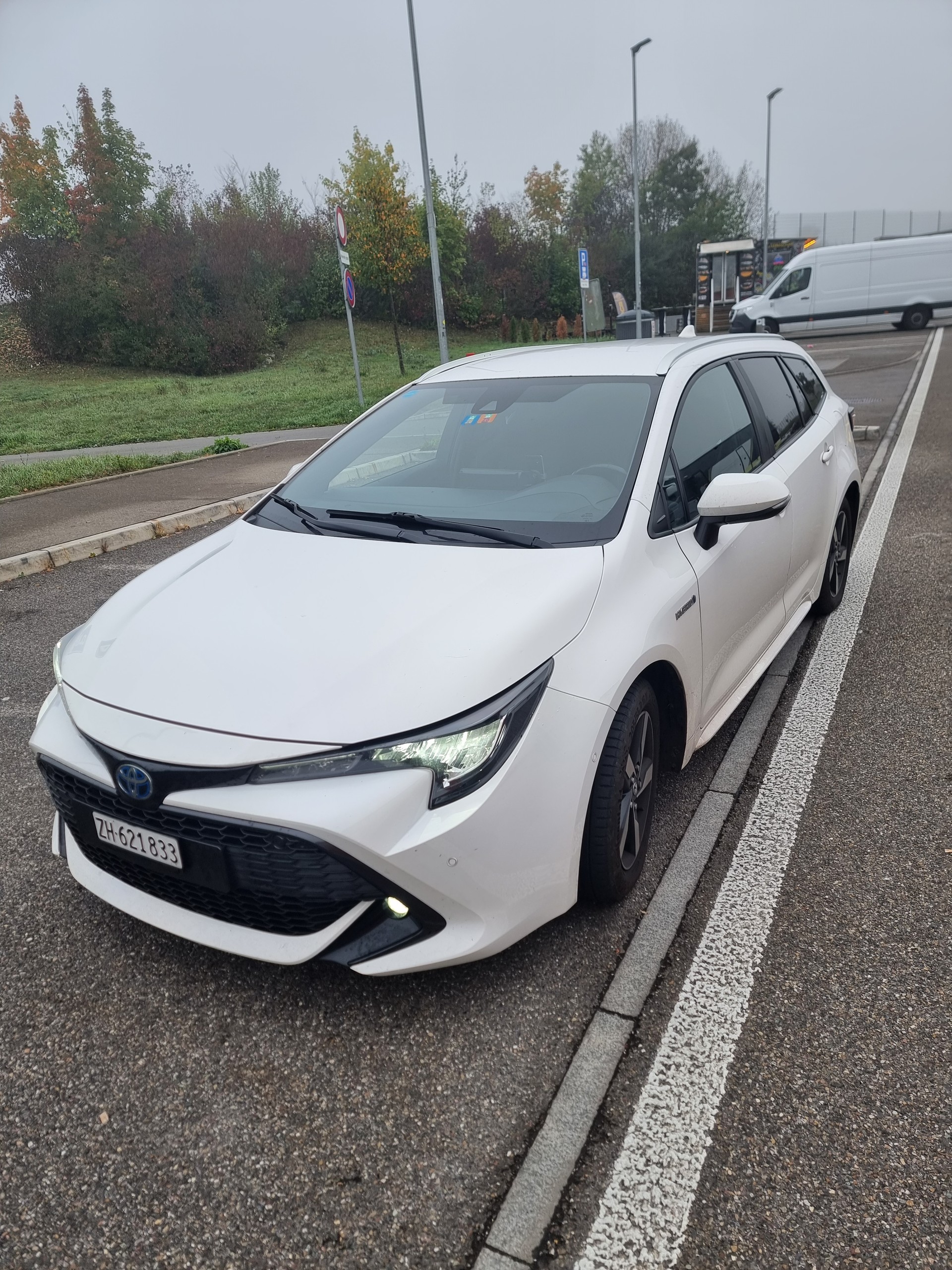 TOYOTA 1.8 HSD Comfort-image-5