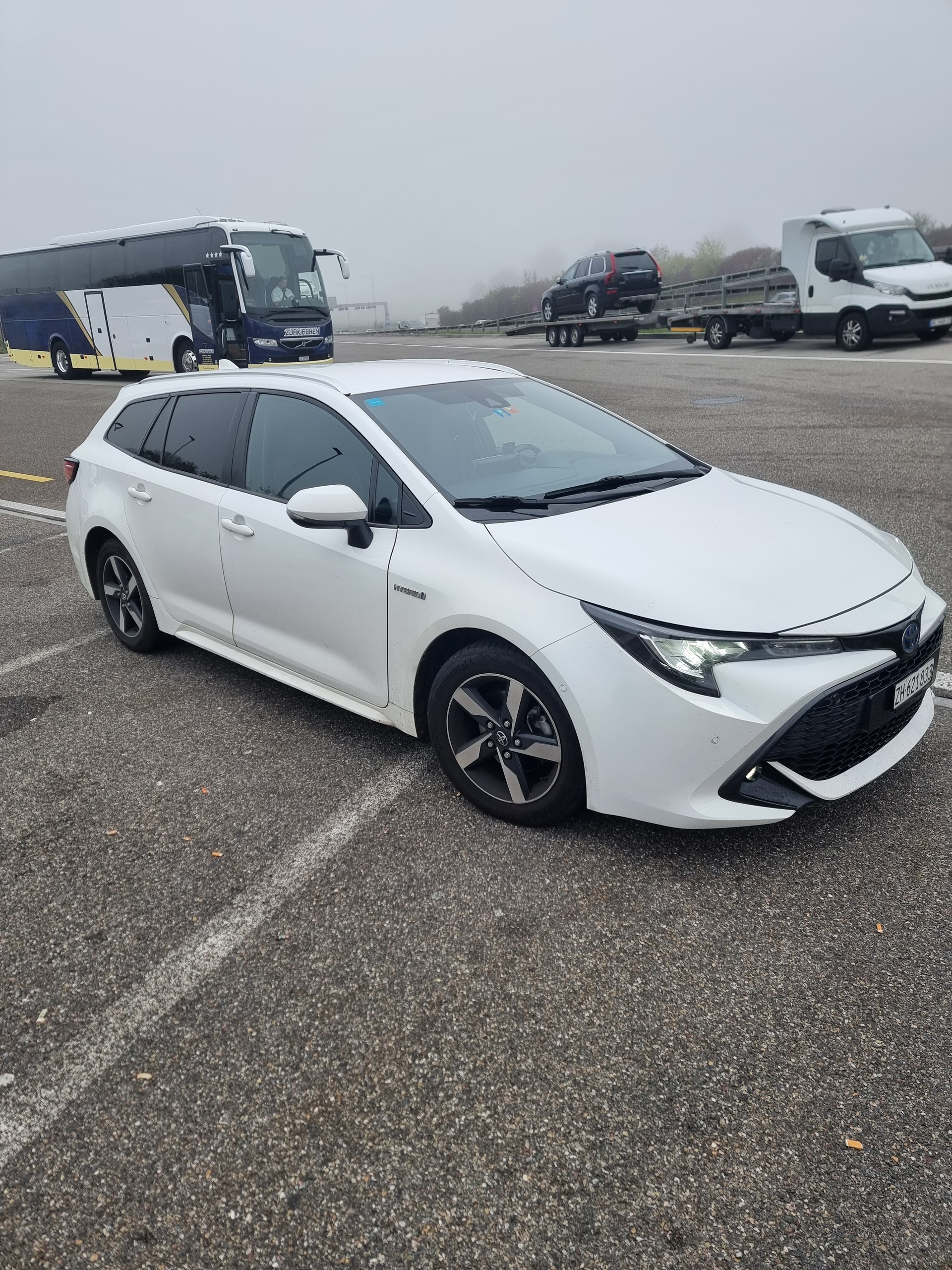 TOYOTA 1.8 HSD Comfort-image-4