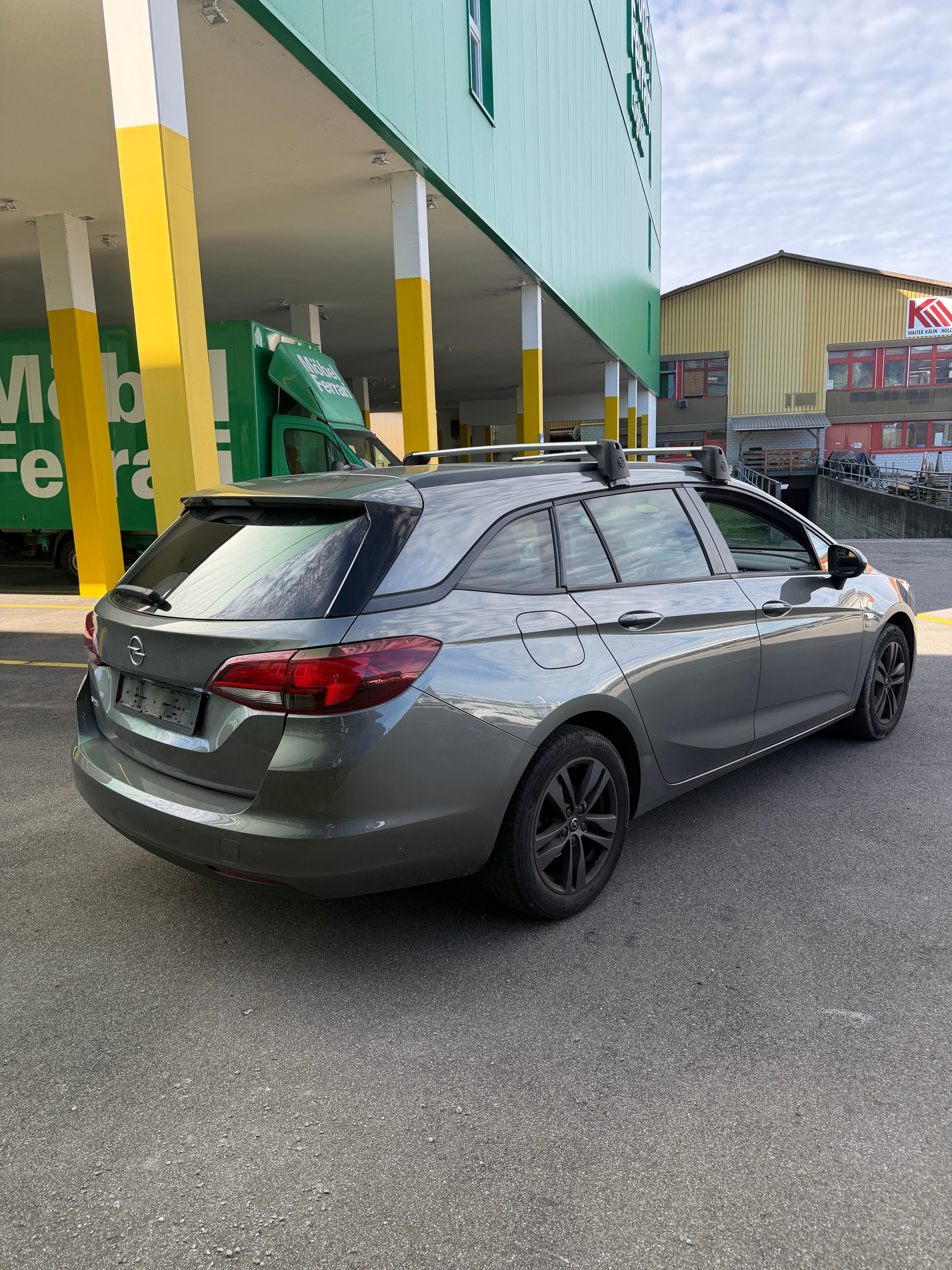 OPEL Astra Sports Tourer 1.2i Turbo Elegance-image-6