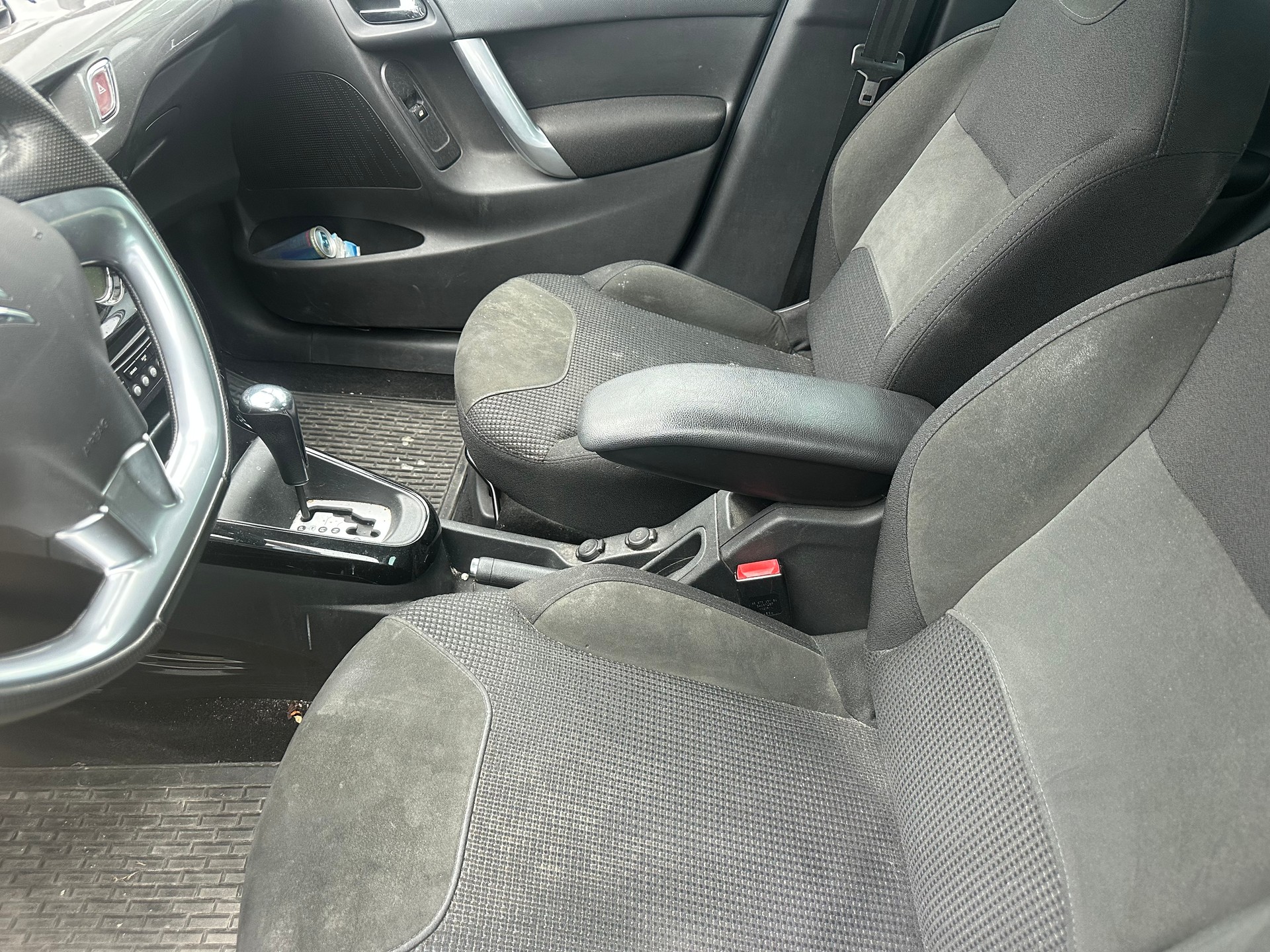 CITROEN C3 1.6i 16V Exclusive Automatic-image-2