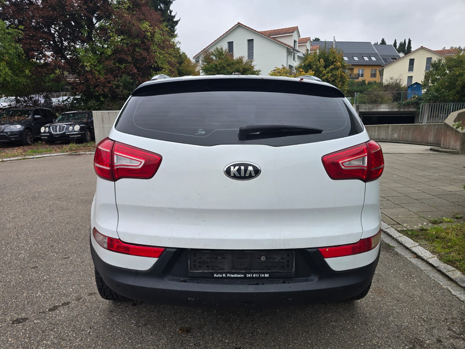 KIA Sportage 2.0 CRDi Style 4WD Automatic-image-5