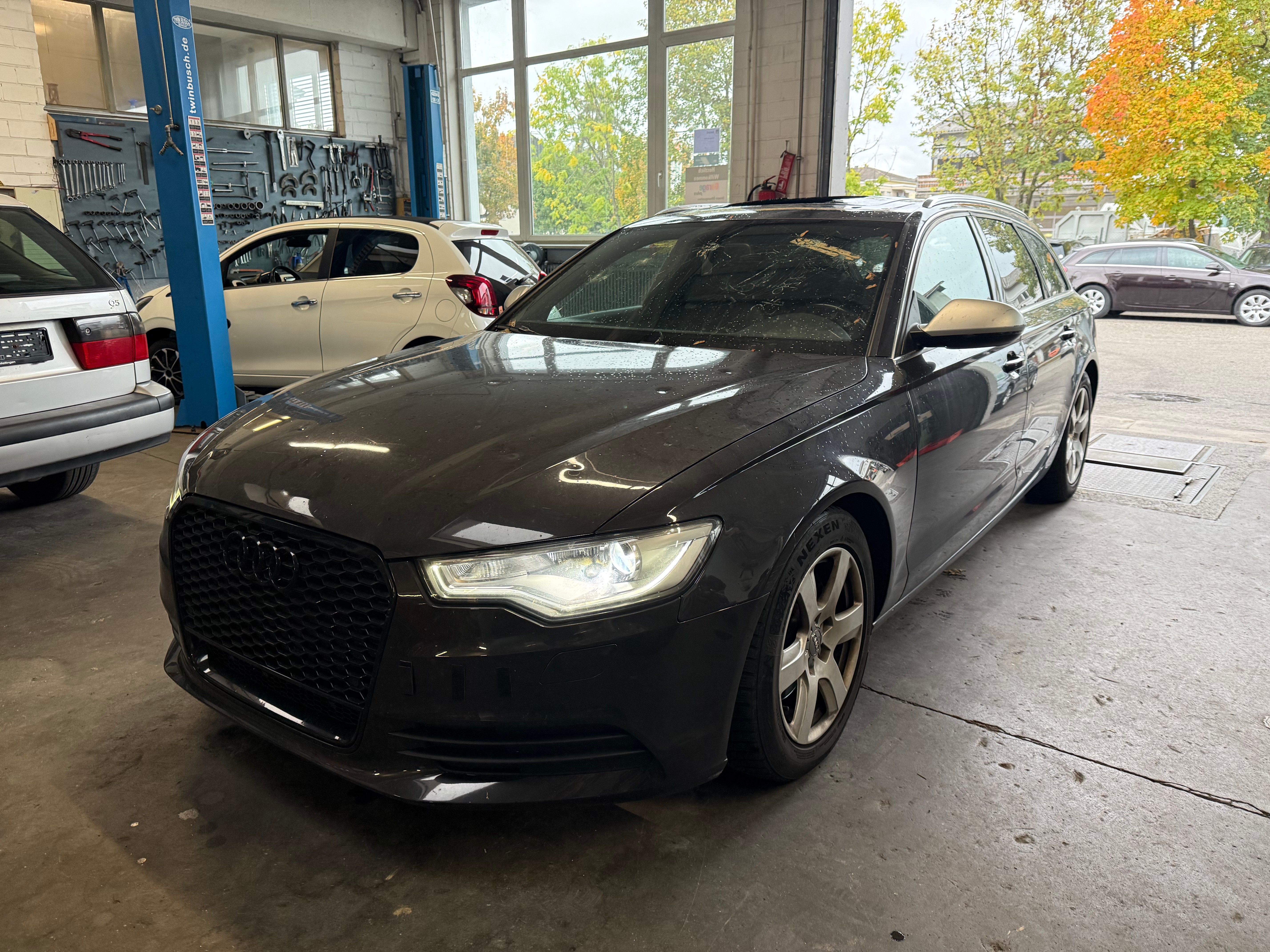 Car photo