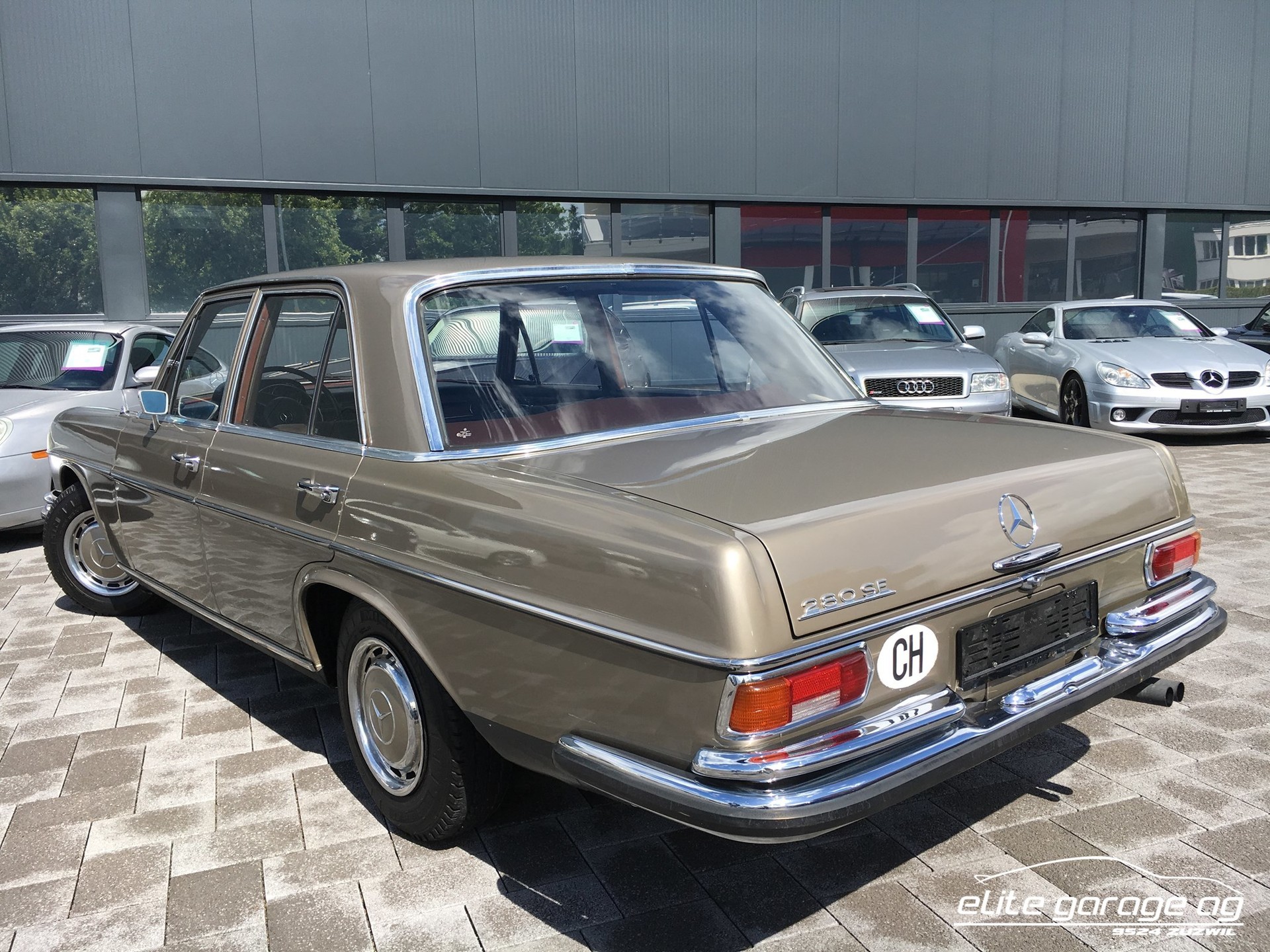 MERCEDES-BENZ 280 SE-image-8