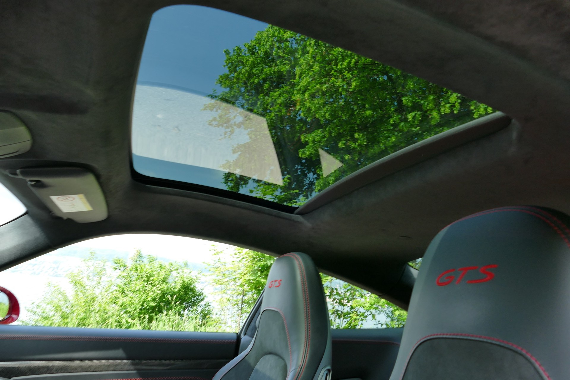 PORSCHE 911 Carrera 4 GTS PDK-image-12