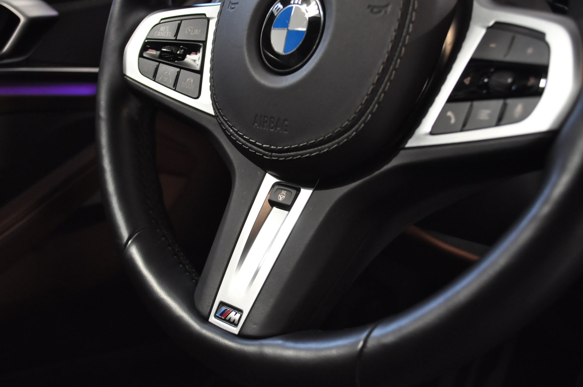 BMW M850i xDrive Steptronic-image-5