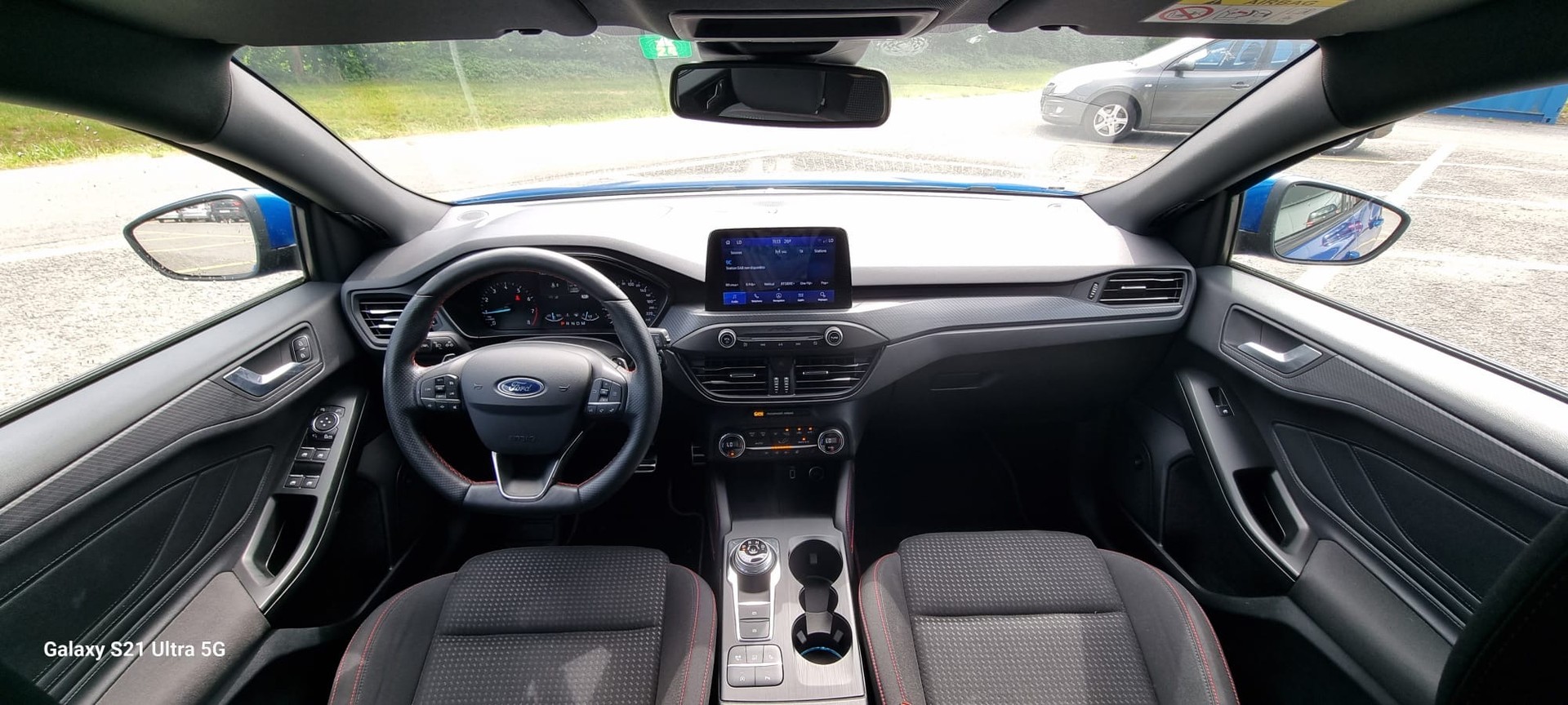 FORD Focus 1.5 SCTi ST Line Automatic-image-7
