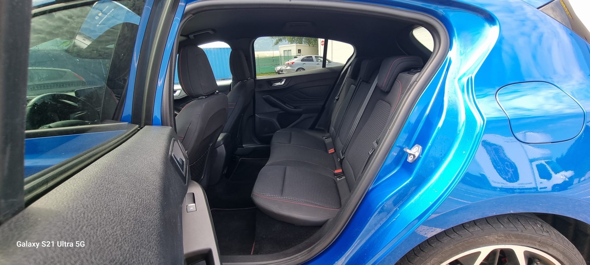 FORD Focus 1.5 SCTi ST Line Automatic-image-12