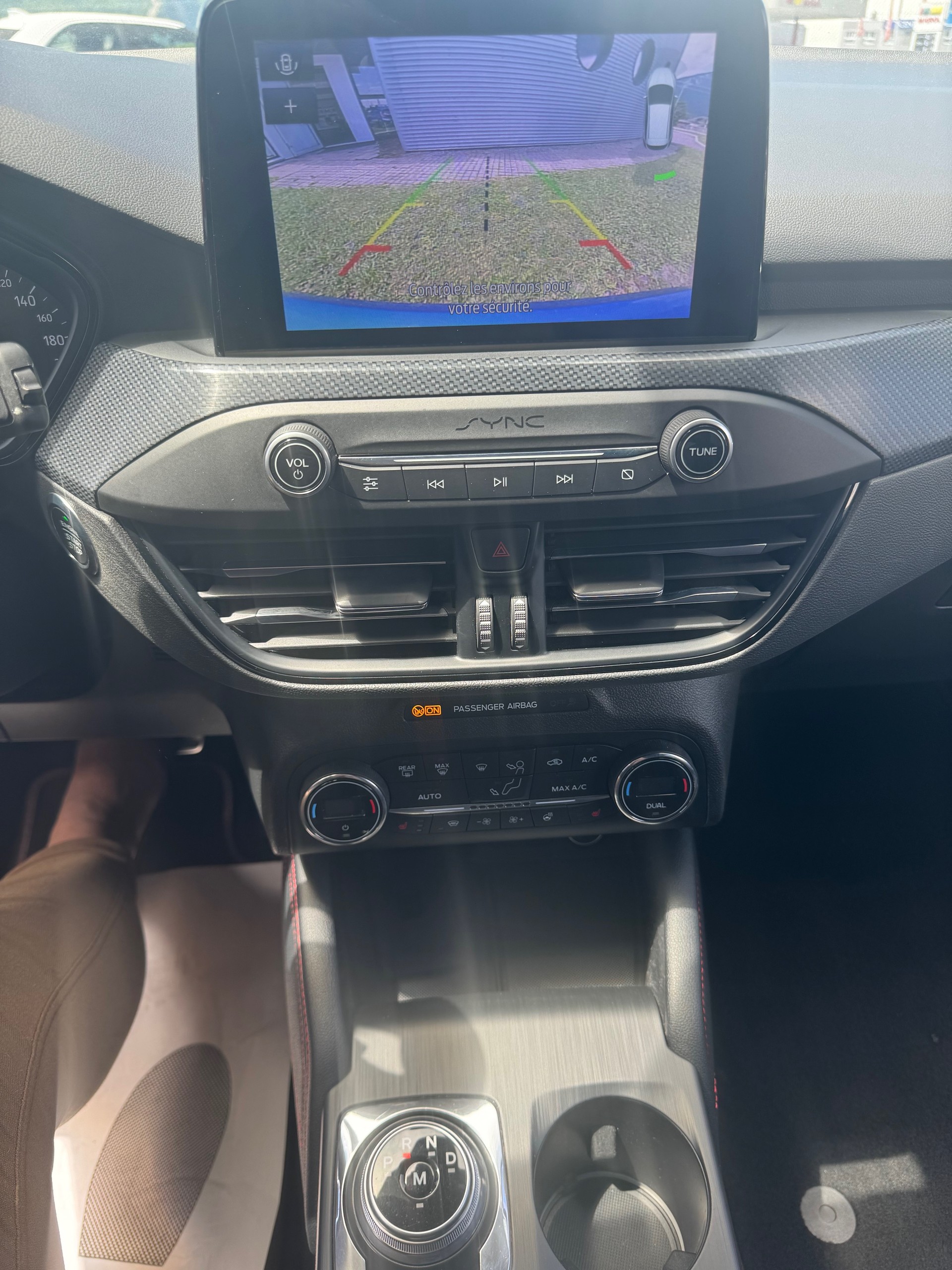 FORD Focus 1.5 SCTi ST Line Automatic-image-9