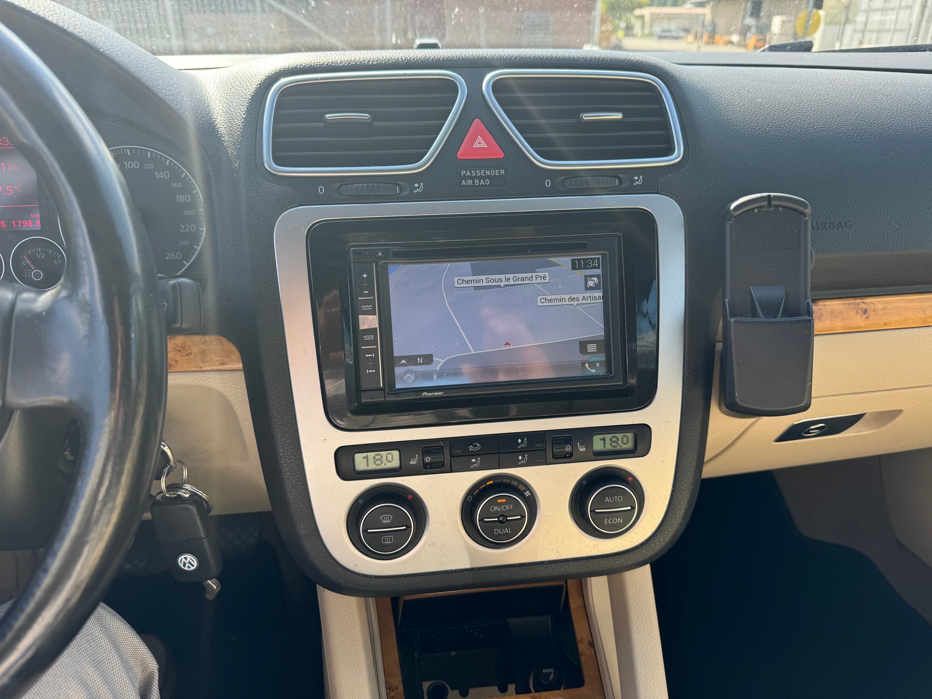 VW Eos 1.6 FSI-image-13