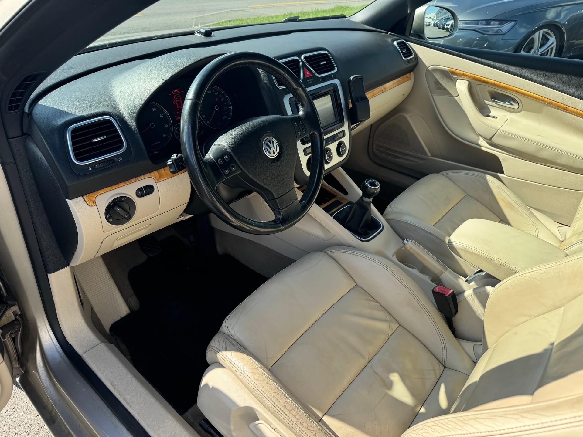 VW Eos 1.6 FSI-image-8