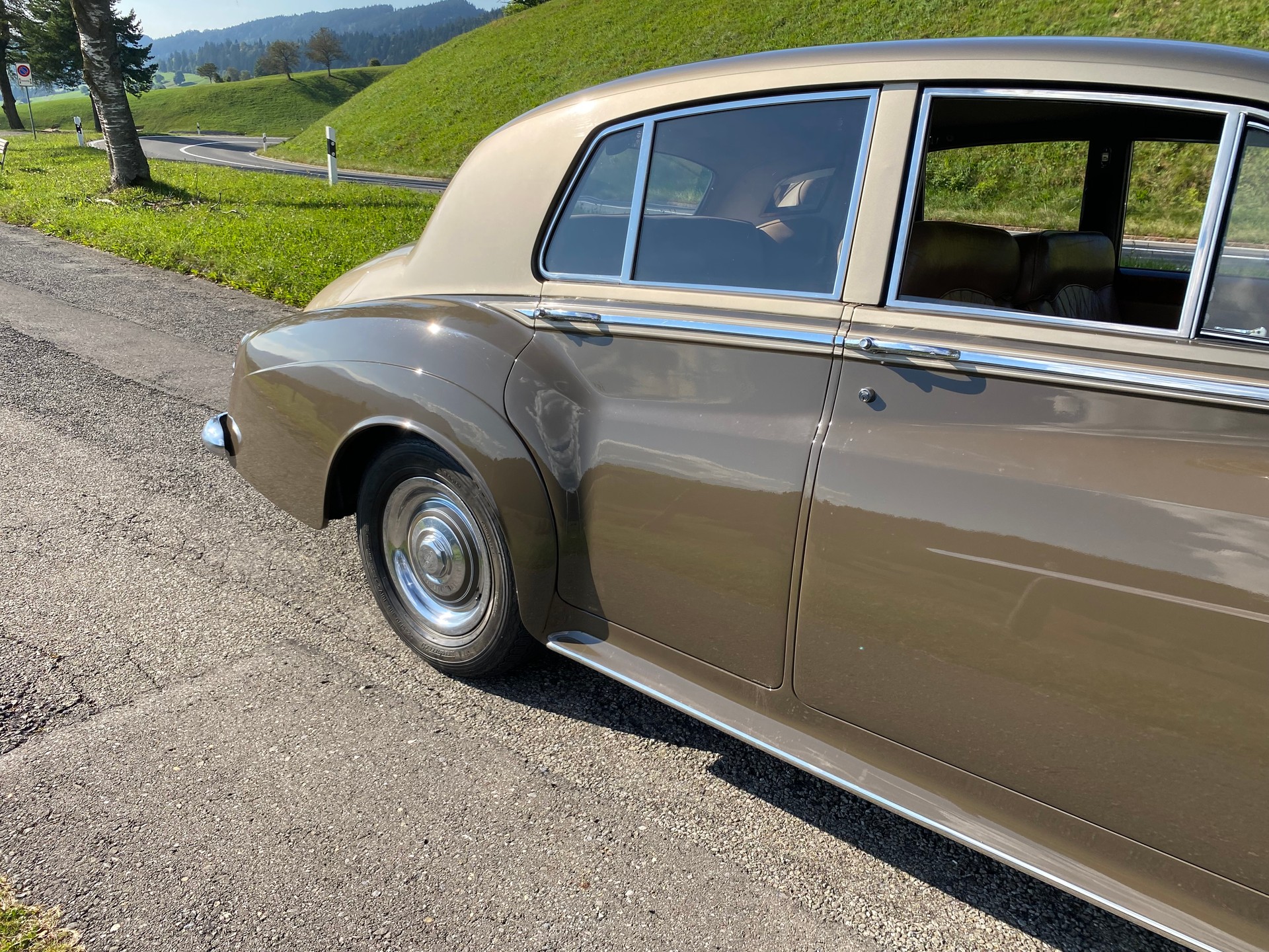 BENTLEY S2-image-3