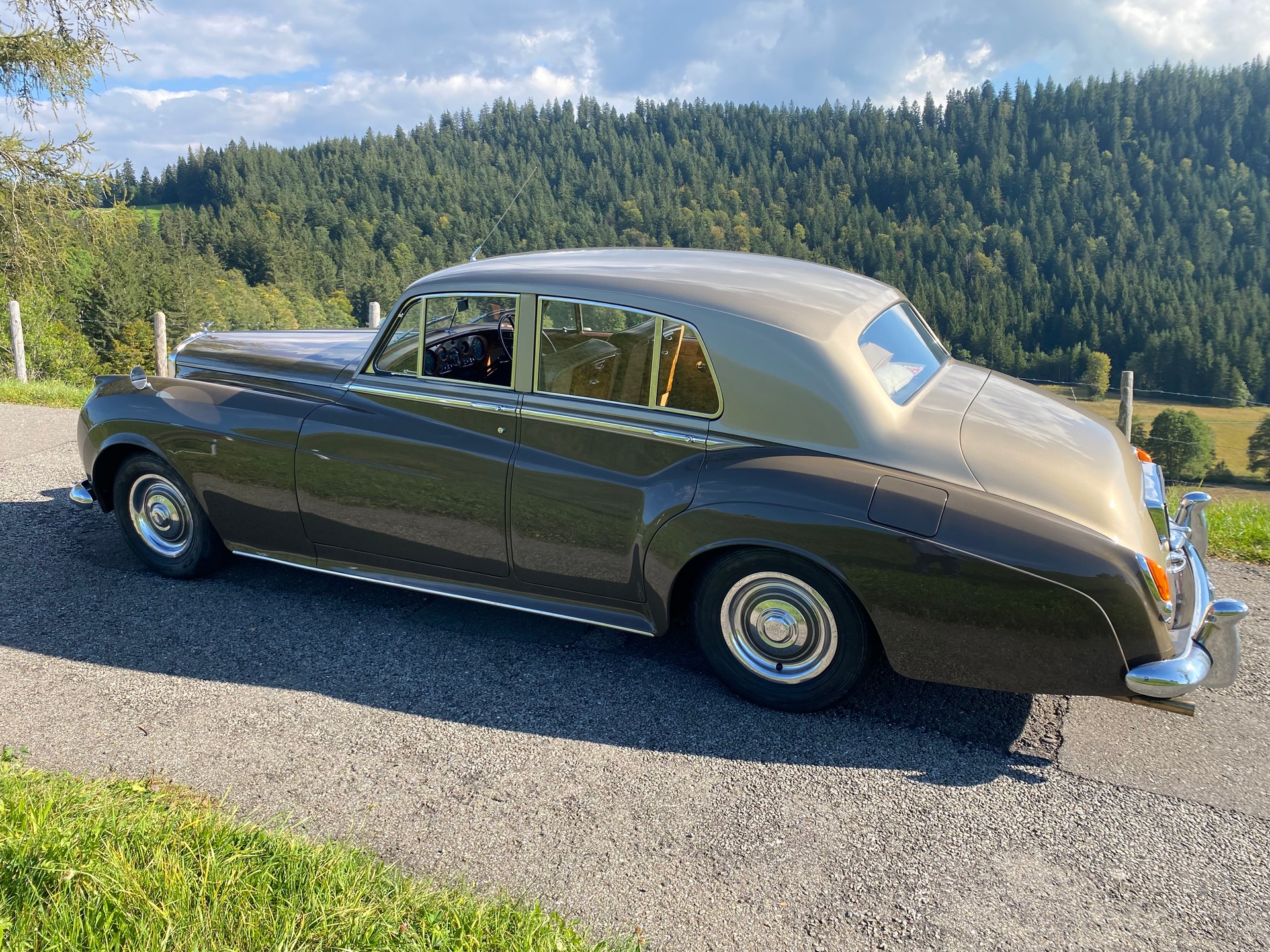 BENTLEY S2-image-5
