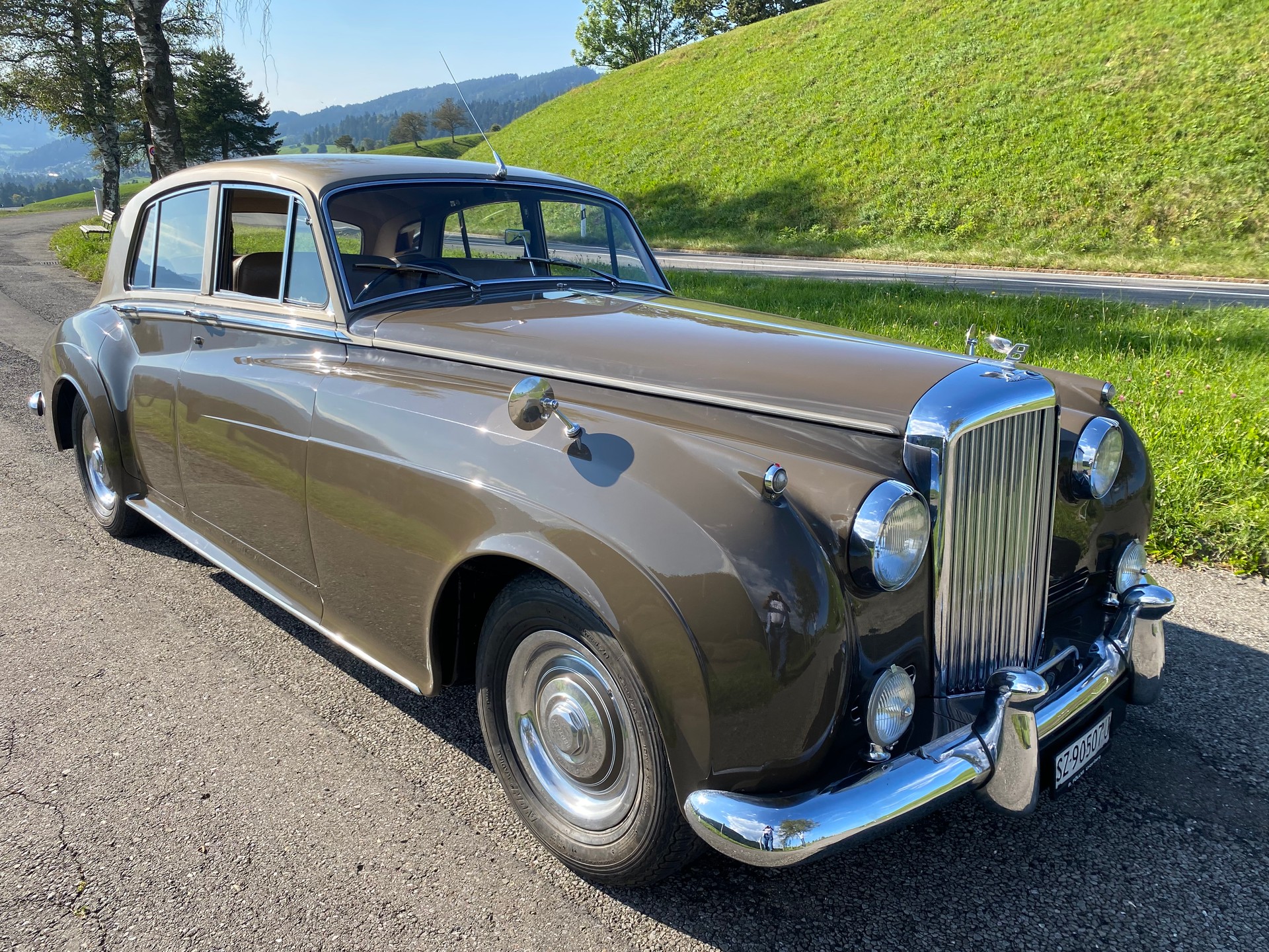 BENTLEY S2-image-1