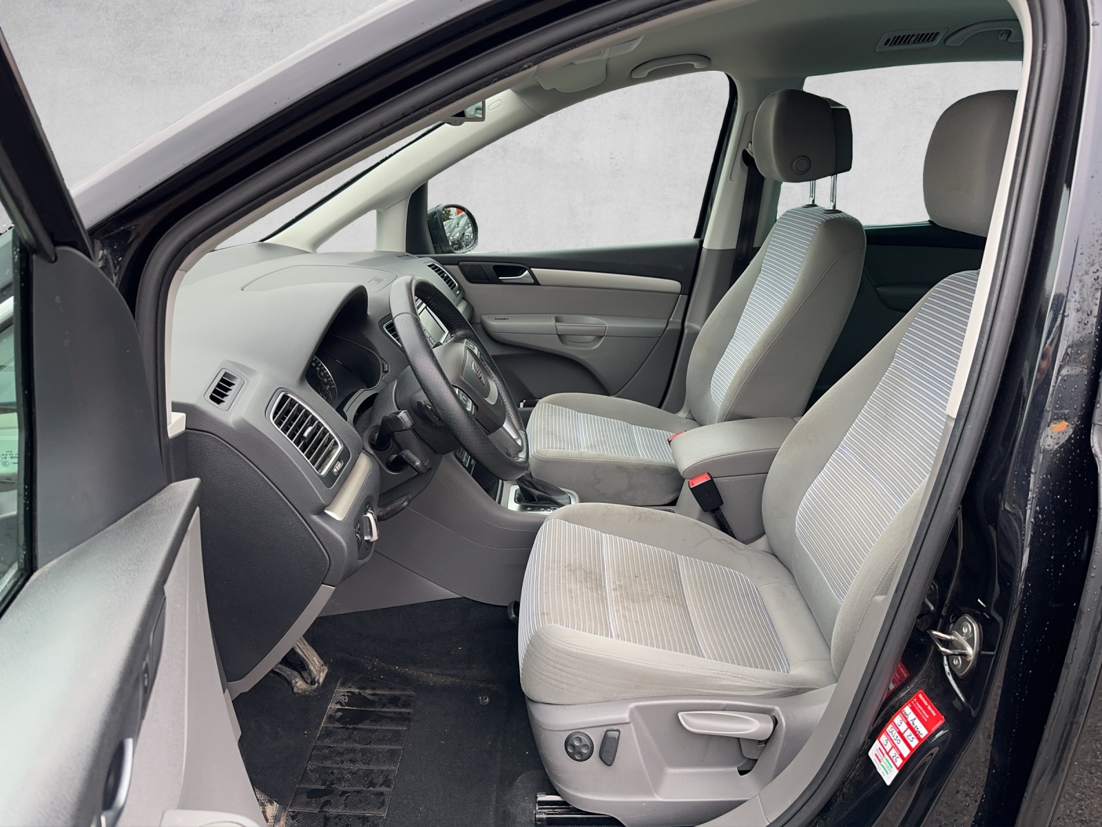 SEAT Alhambra 2.0 TDI Reference Eco DSG-image-8