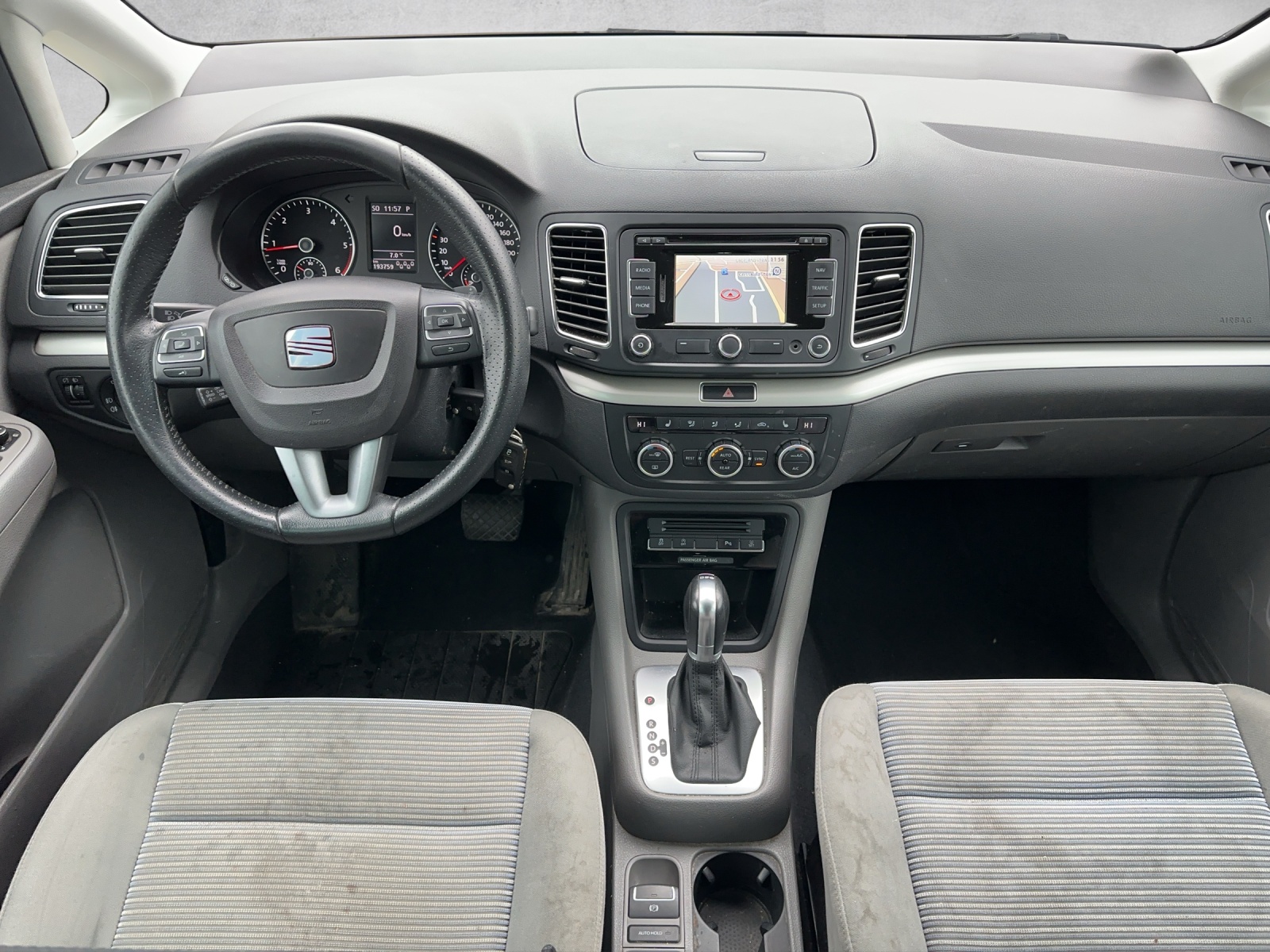 SEAT Alhambra 2.0 TDI Reference Eco DSG-image-9