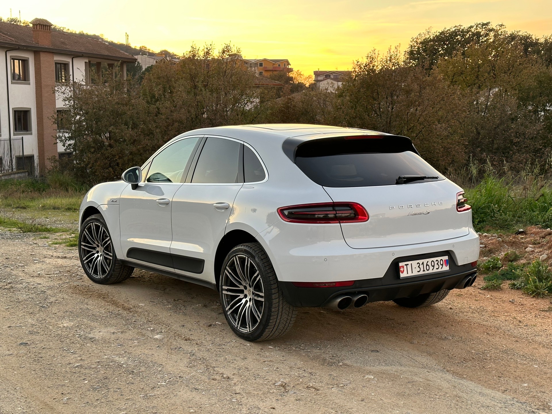 PORSCHE Macan S Diesel PDK-image-1