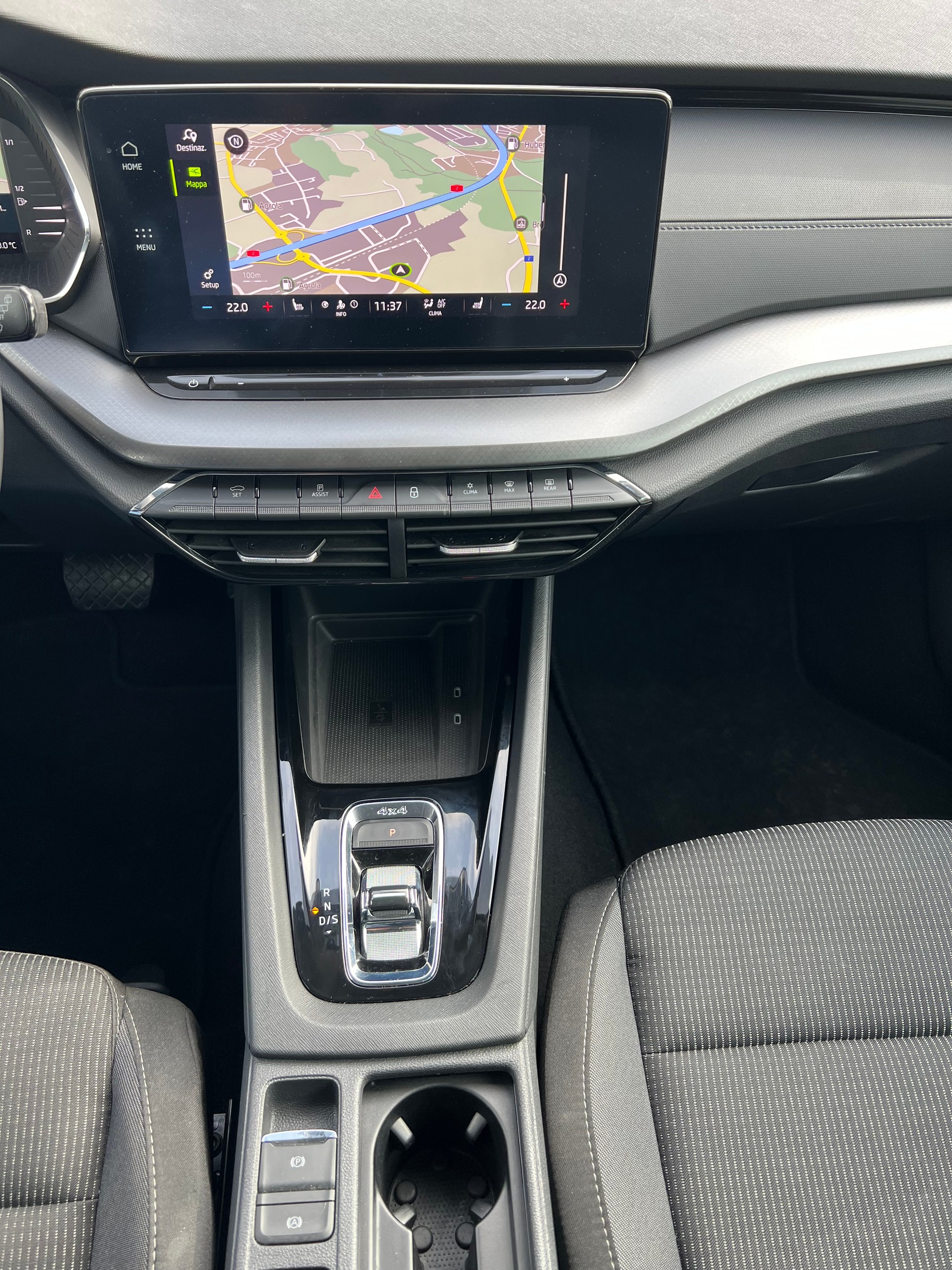 SKODA Octavia Combi 2.0 TDI DSG Ambition 4x4-image-10