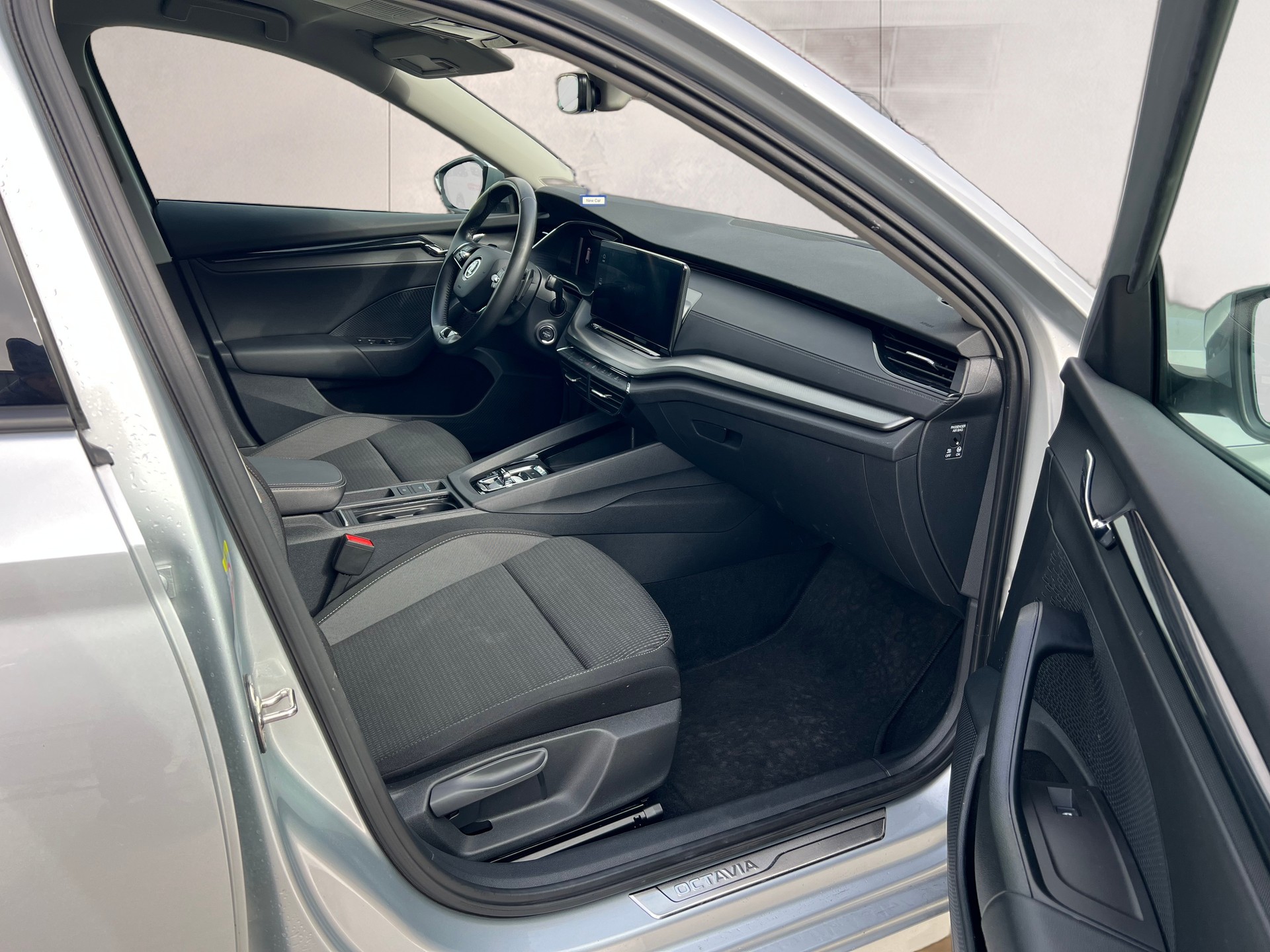 SKODA Octavia Combi 2.0 TDI DSG Ambition 4x4-image-15