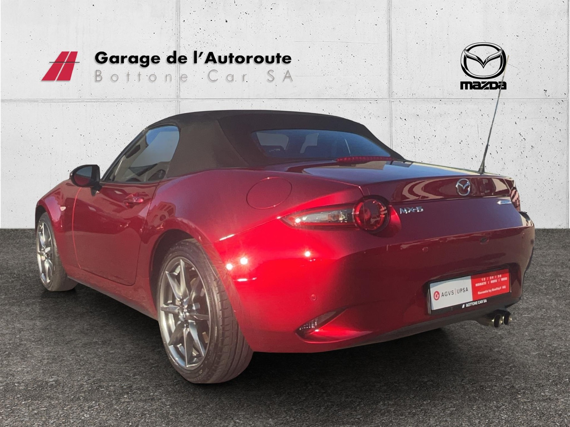 MAZDA MX-5 2.0 Exclusive-Line-showroom-element-2