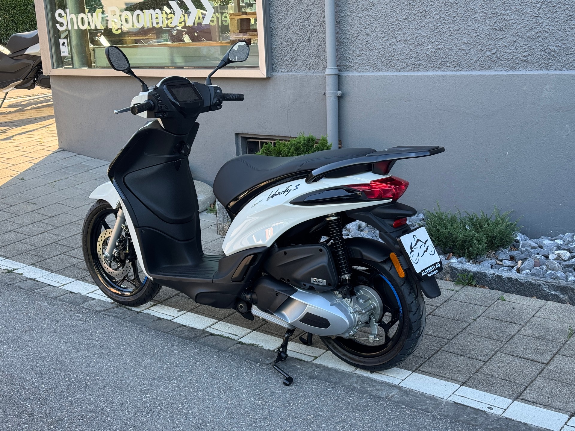 PIAGGIO Liberty 125 Sport E5+-image-8