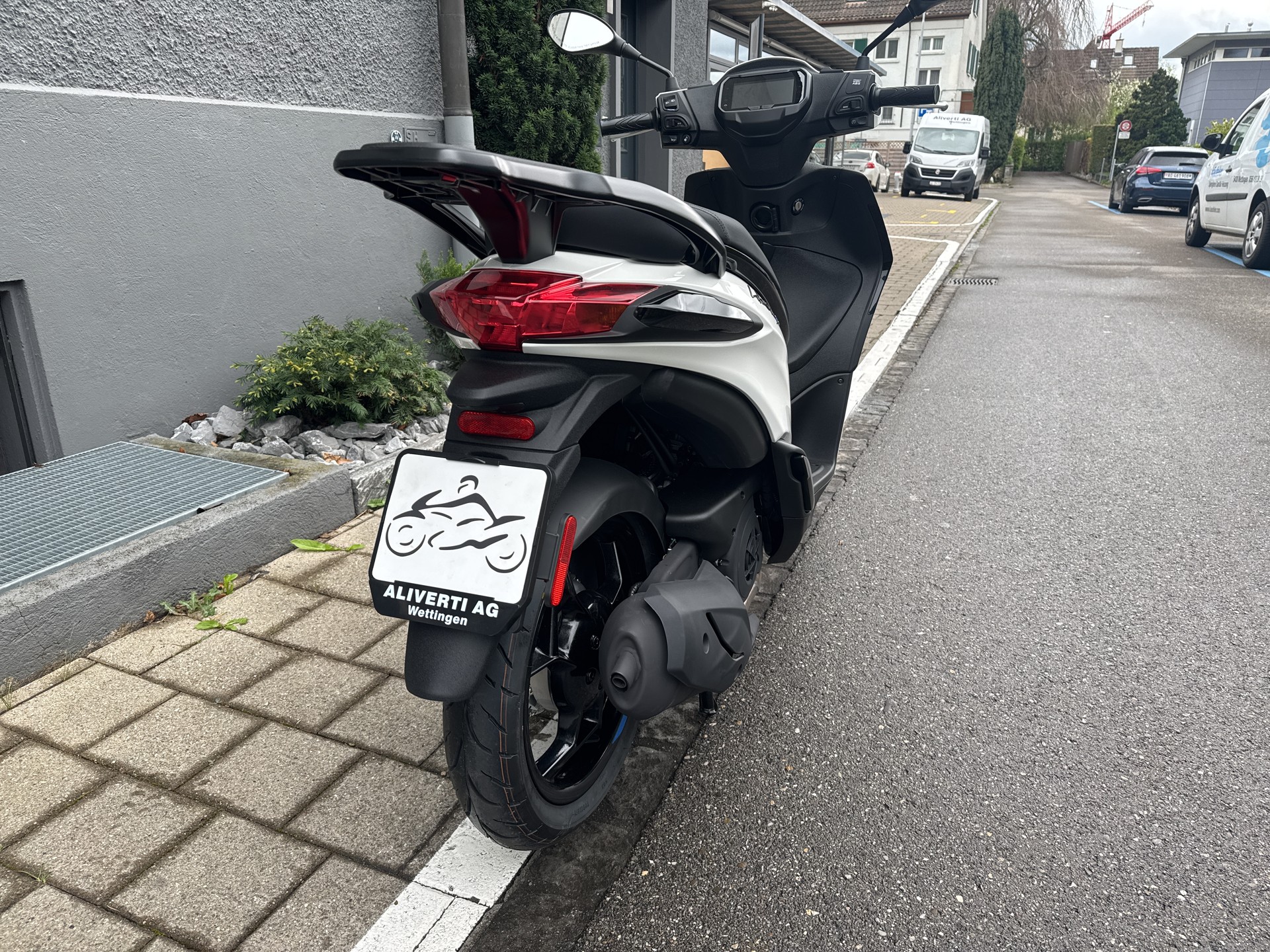 PIAGGIO Liberty 125 Sport E5+-image-6