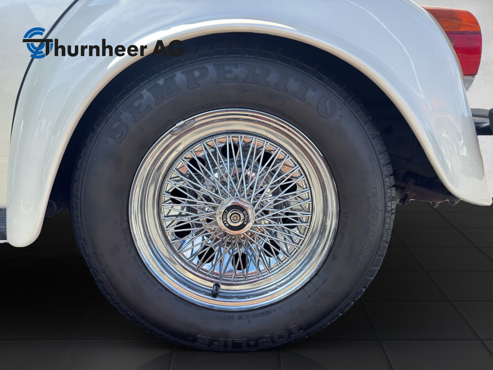 VW Cabriolet-image-13