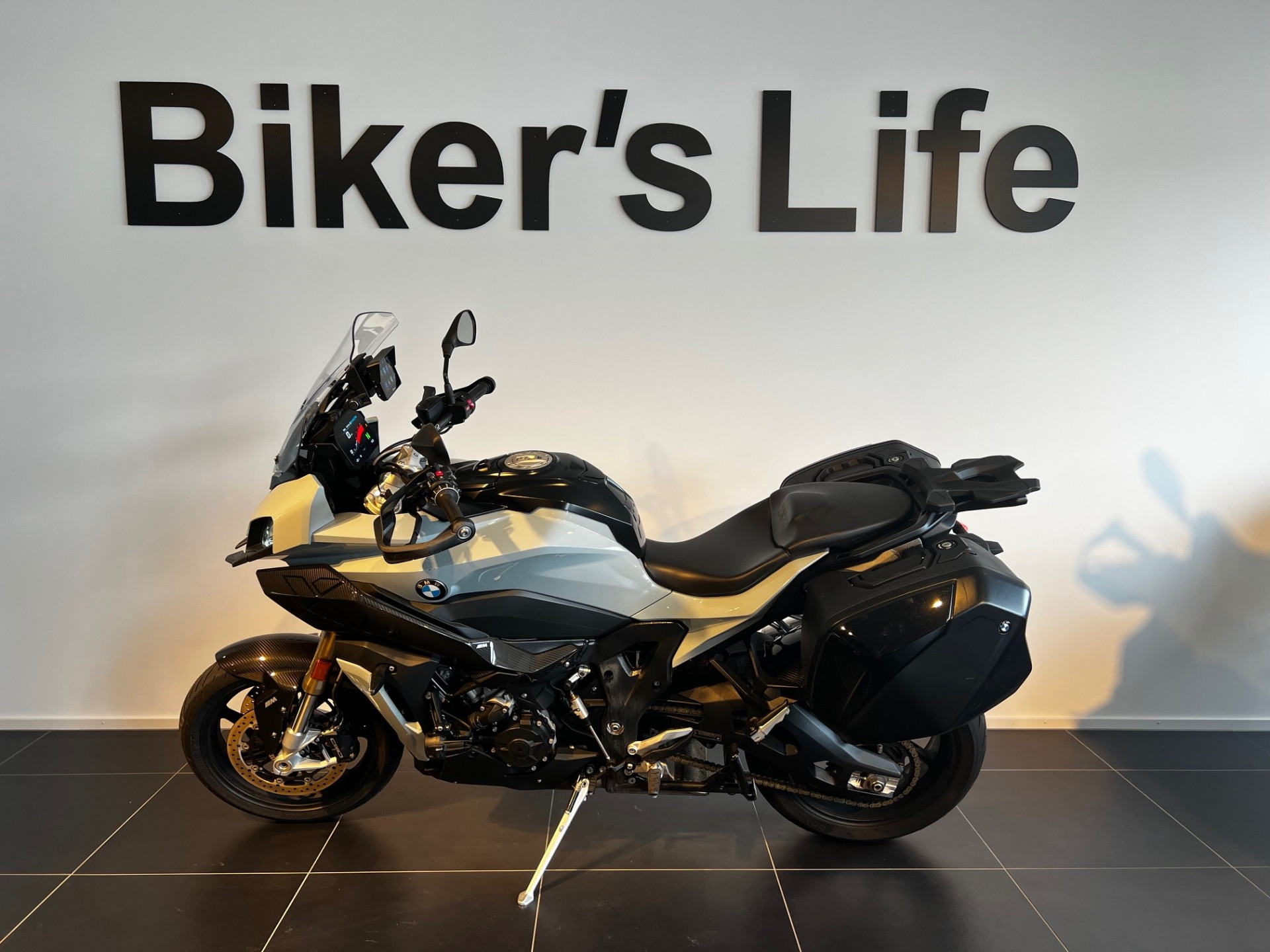 BMW S 1000 XR-showroom-element-1