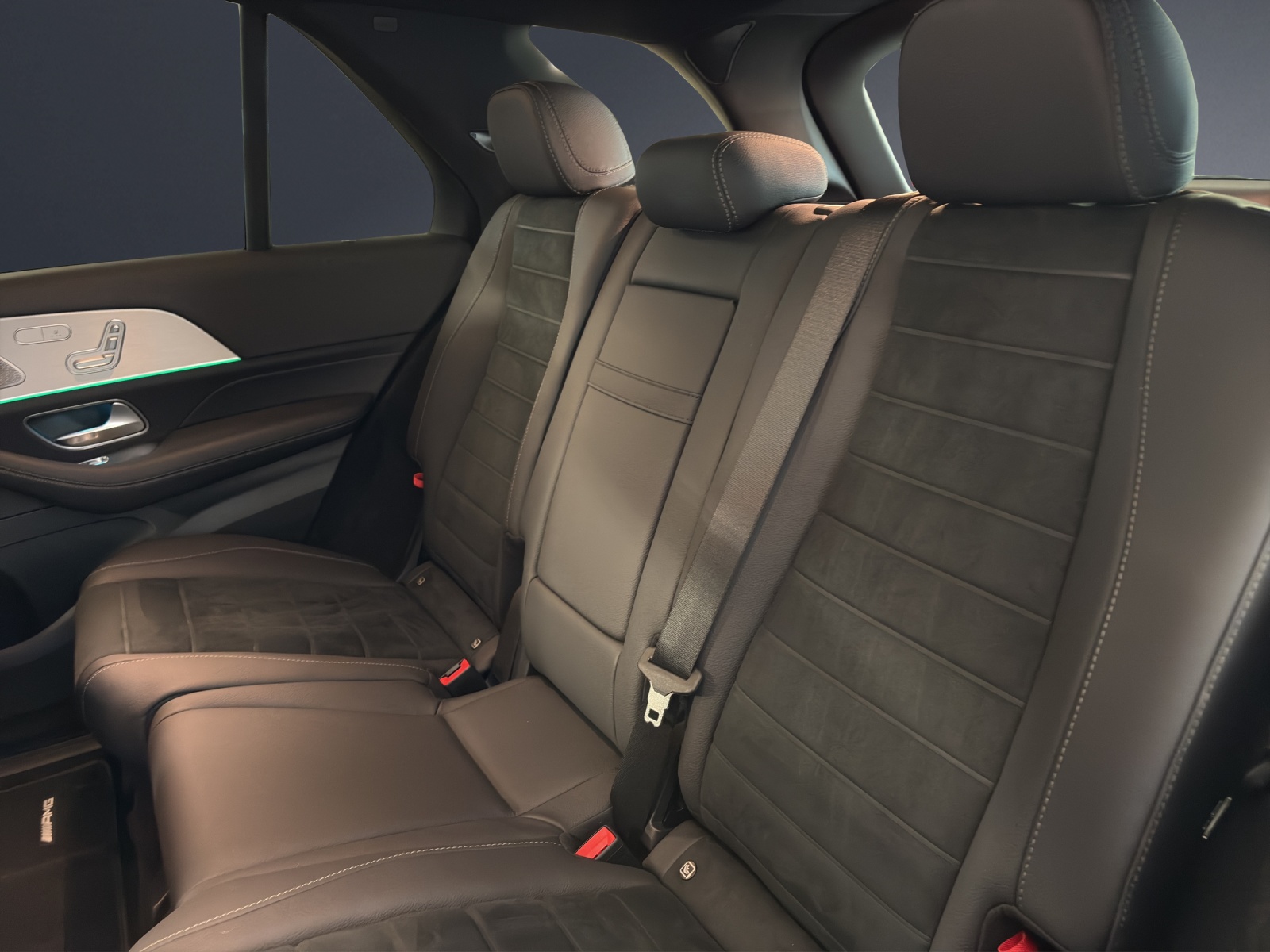 Image MERCEDES-BENZ GLE-300 GLE 300 d 4Matic