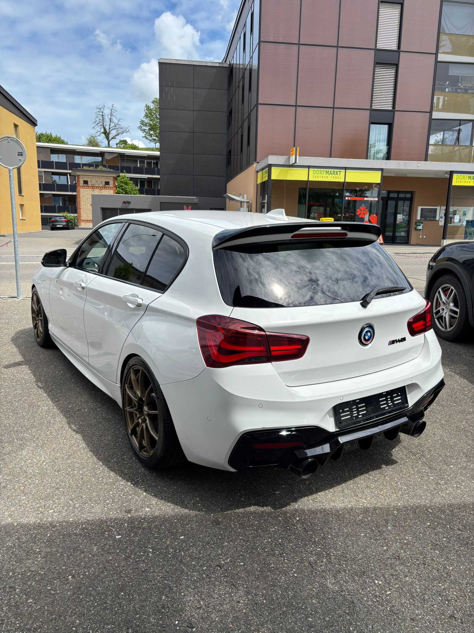 BMW M140i xDrive Steptronic-image-1