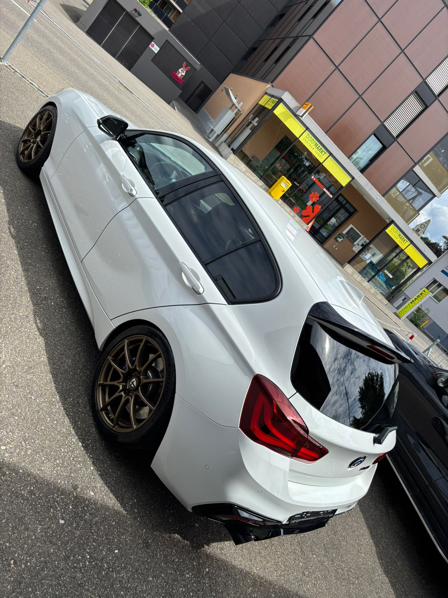 BMW M140i xDrive Steptronic-image-2