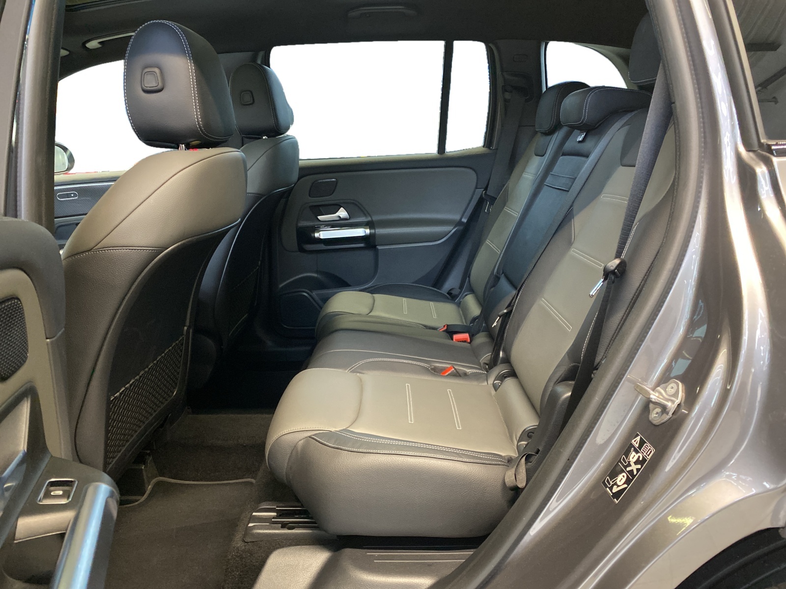MERCEDES-BENZ GLB 250 AMG Line 4MATIC-image-7