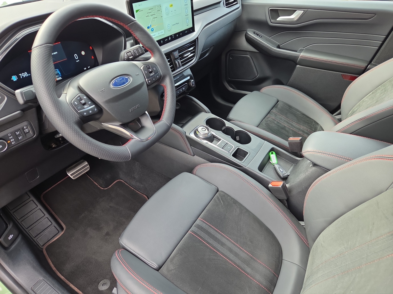 FORD Kuga 2.5 Hybrid ST-Line X 4x4-image-4
