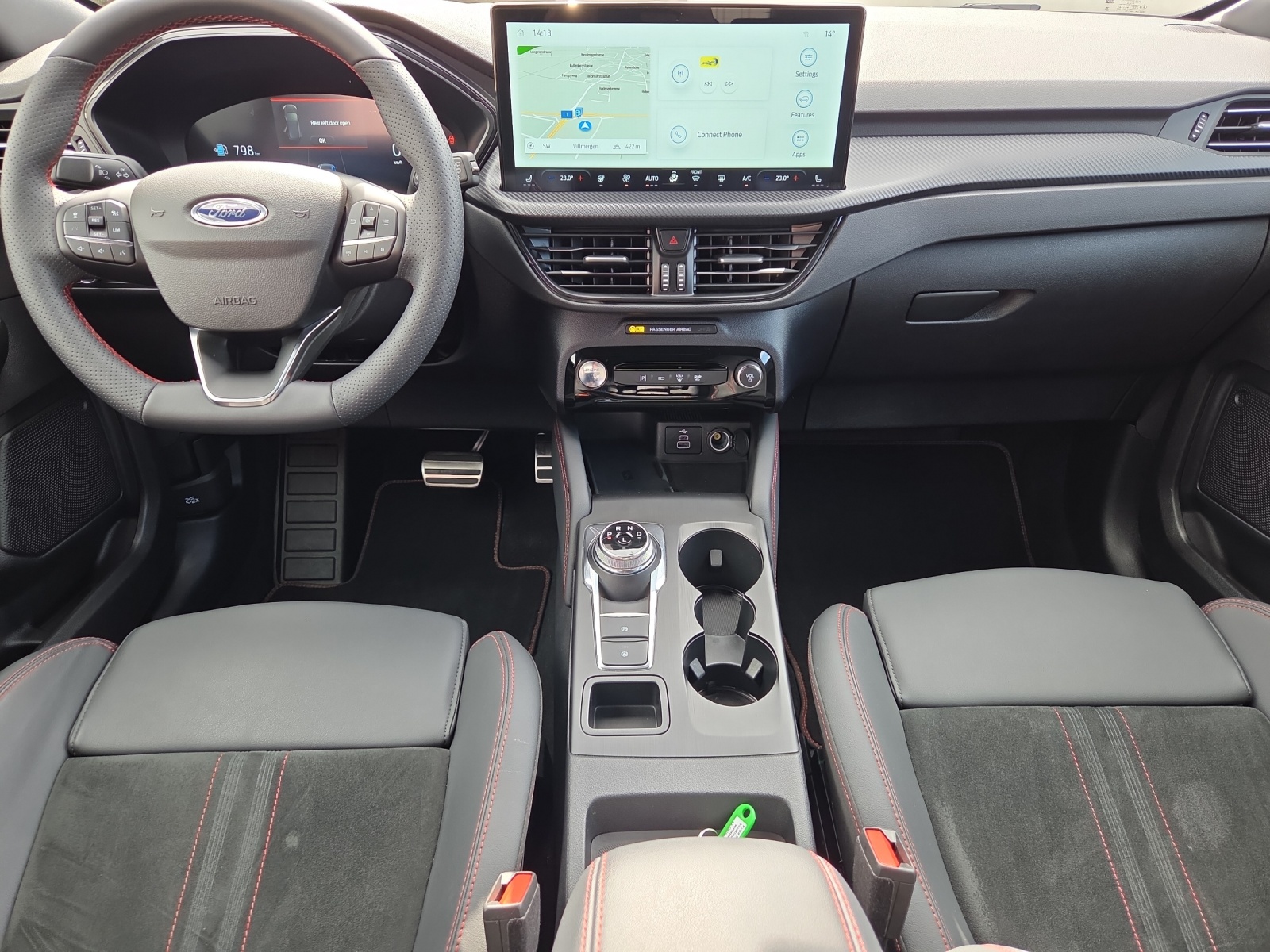 FORD Kuga 2.5 Hybrid ST-Line X 4x4-image-3