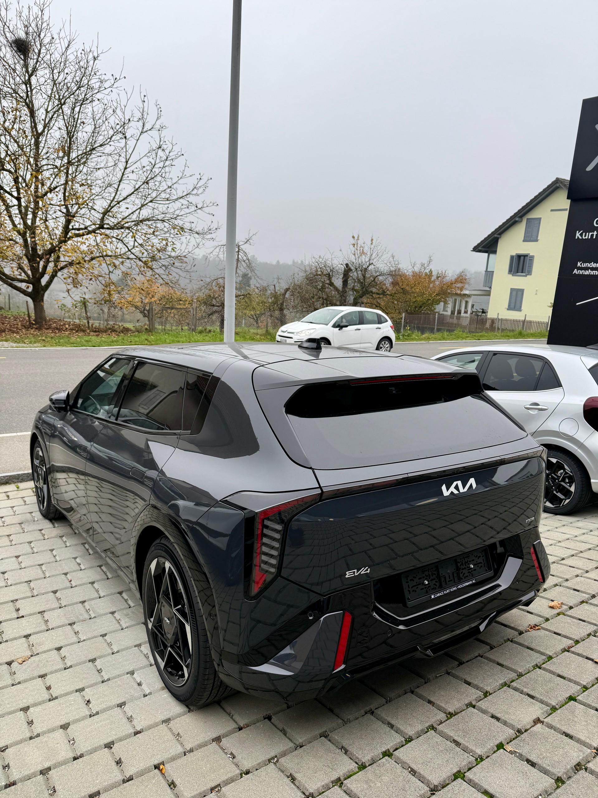 KIA EV4 GT-Line 81.4 kWh, Automat-image-1