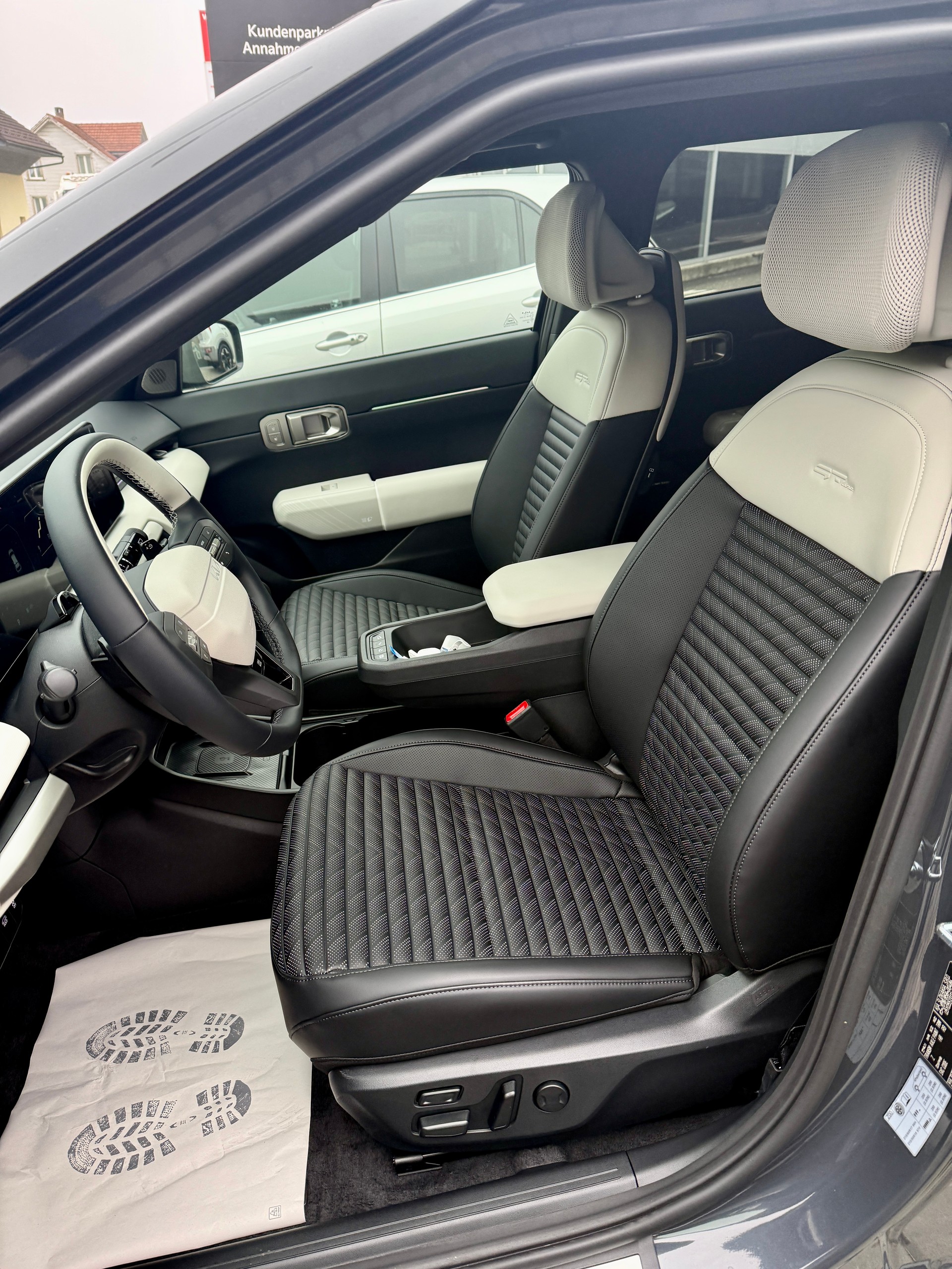 KIA EV4 GT-Line 81.4 kWh, Automat-image-9