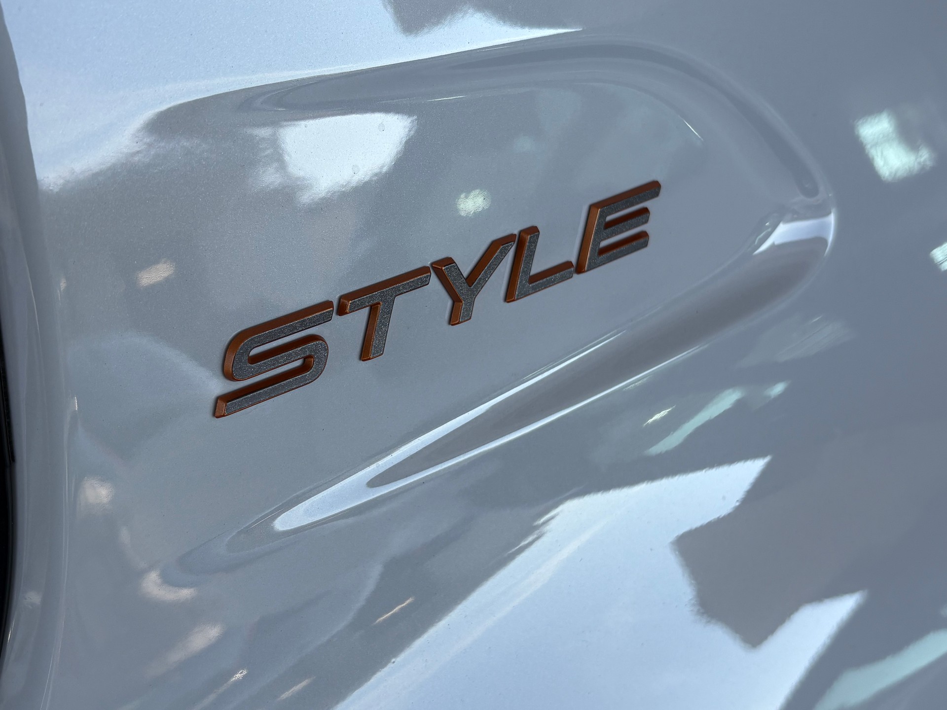 PEUGEOT 208 1.2 MHEV 110 Style-image-15