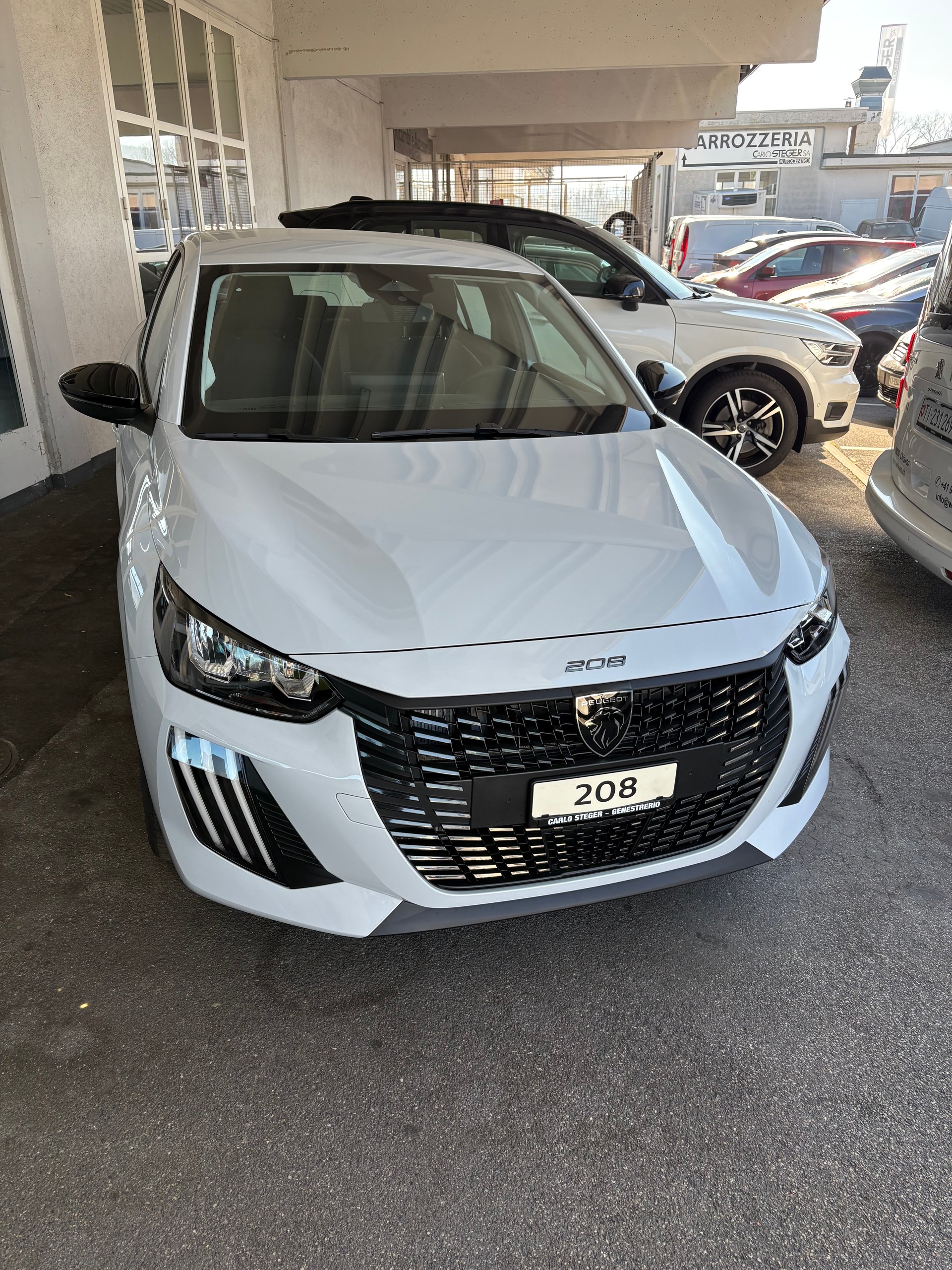 PEUGEOT 208 1.2 MHEV 110 Style-image-1