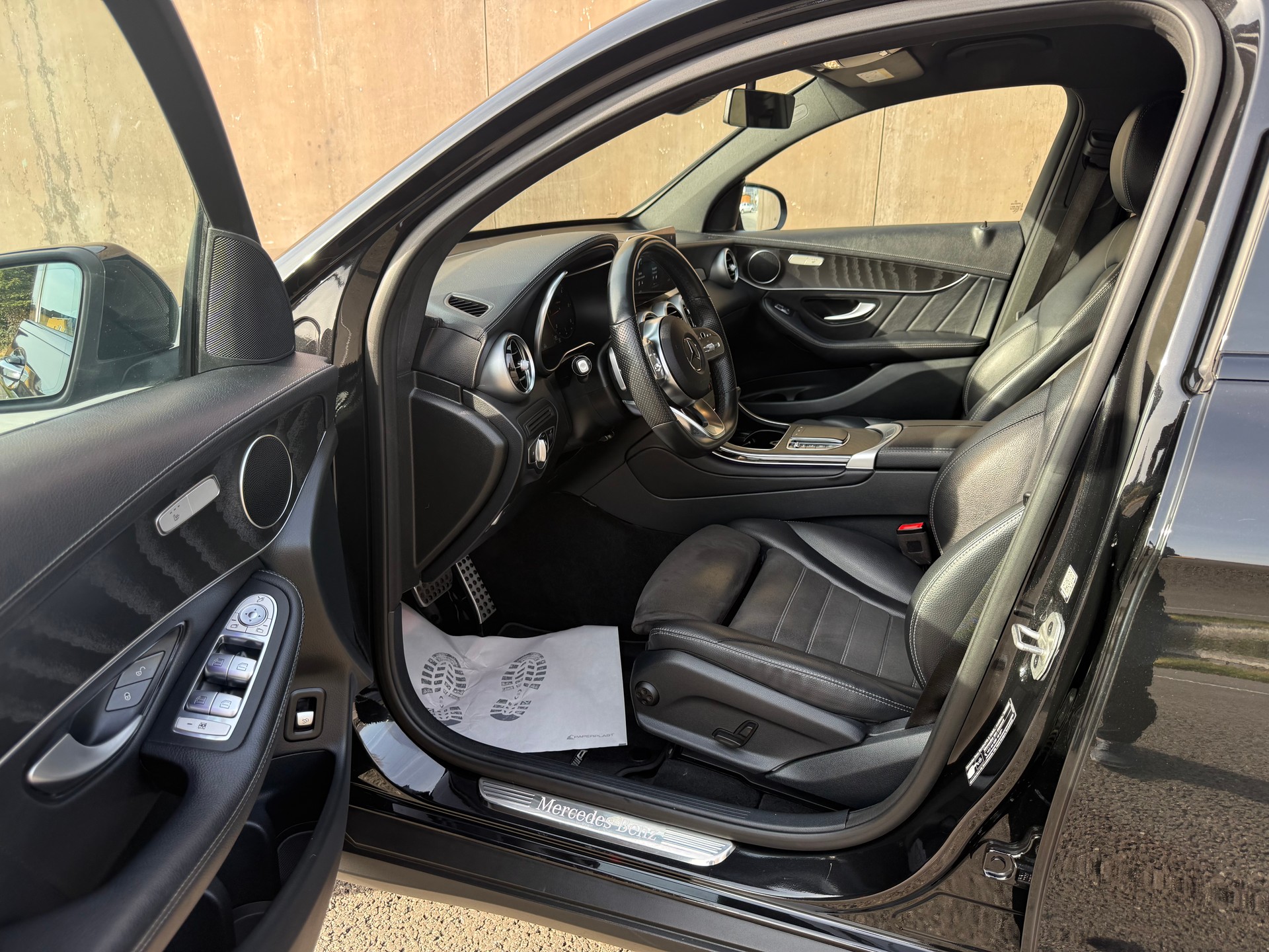 MERCEDES-BENZ GLC Coupé 220 d AMG Line 4Matic 9G-Tronic-image-10