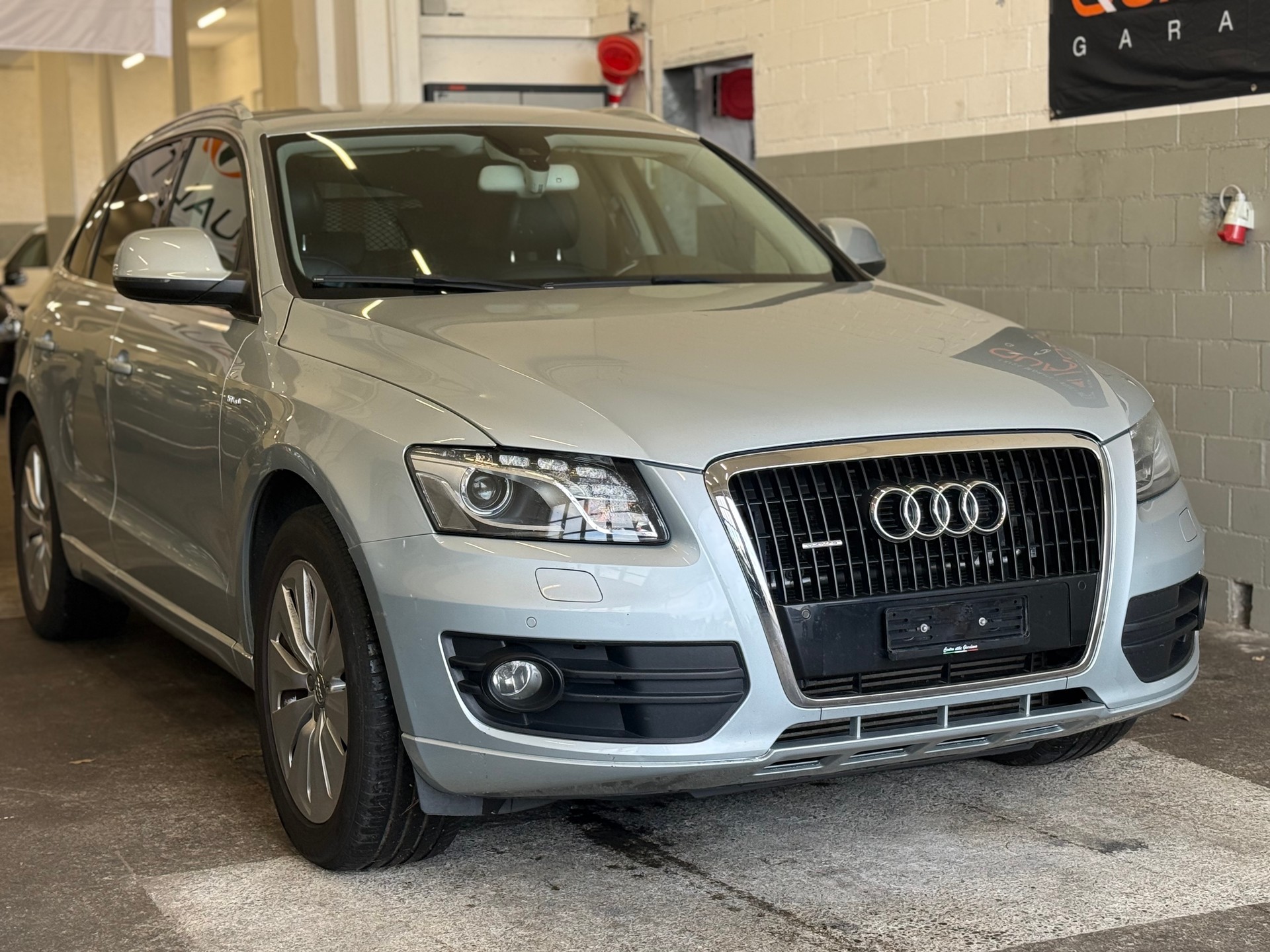 AUDI Q5 2.0 TFSI hybrid quattro tiptronic