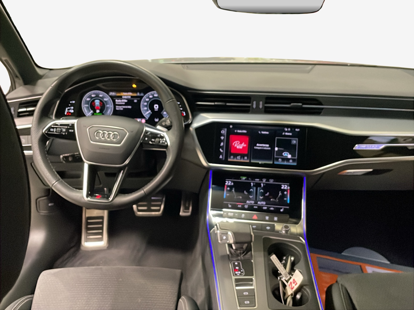 AUDI A6 Avant 50 TFSIe advanced quattro S-tronic-image-8