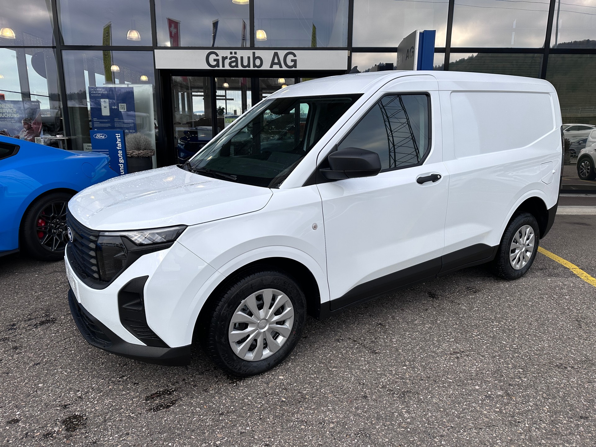 FORD Transit Courier Van 1.0 EcoBoost Trend Automat-image-0
