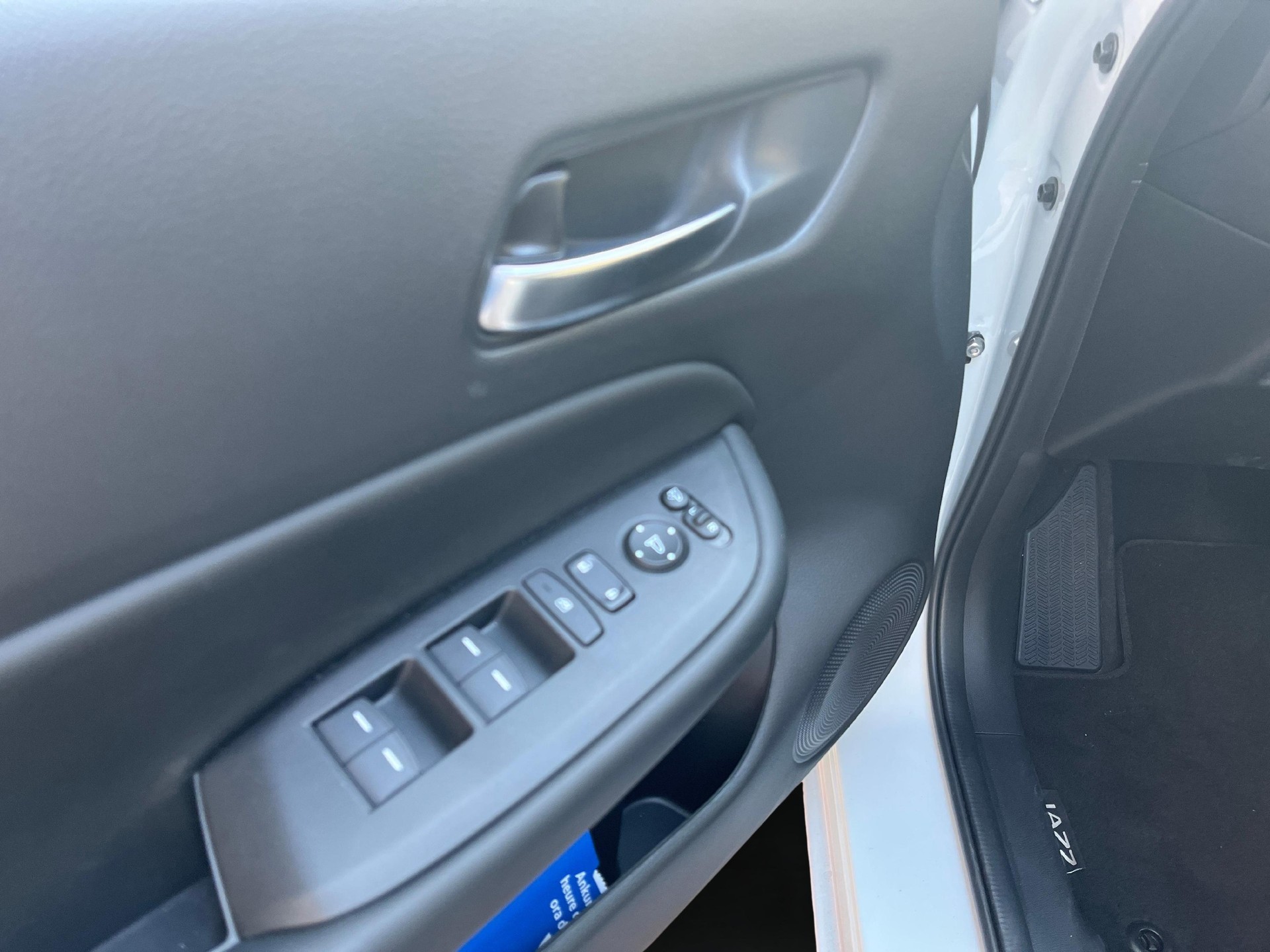 HONDA Jazz 1.5 i-MMD Advance - 8 Jahre Garantie! - mit Aktionsleasing 1.9%-image-15