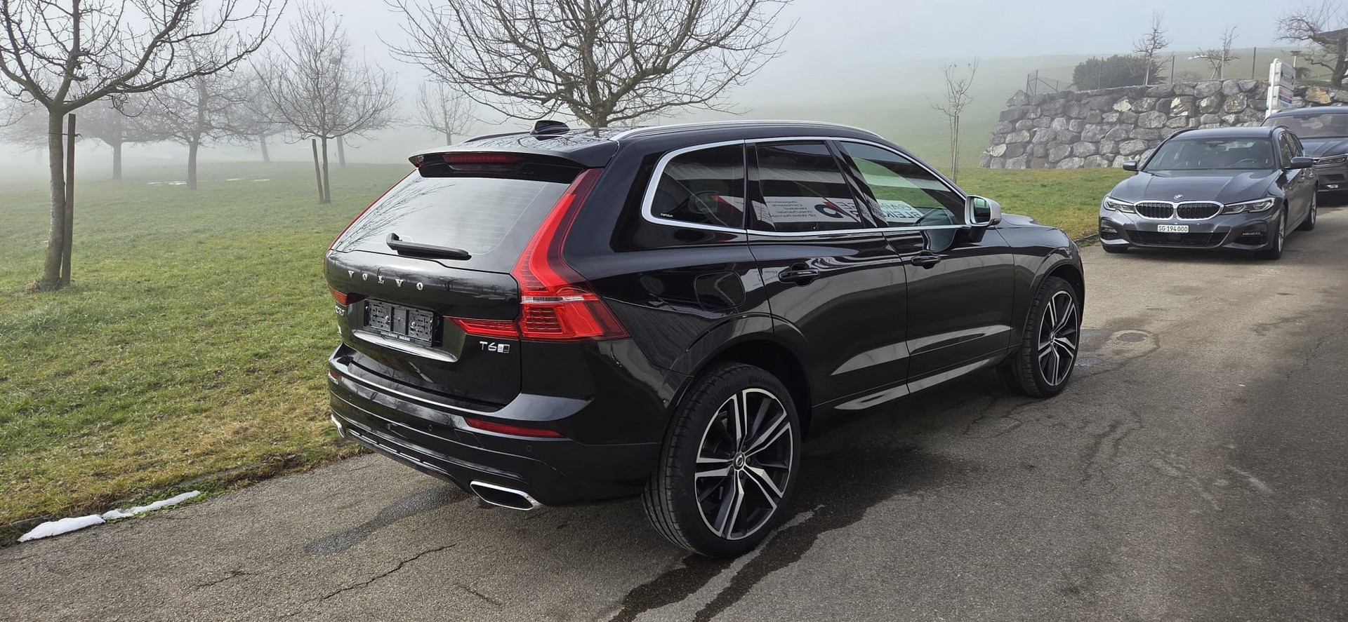 VOLVO XC60 T6 AWD R-Design Geartronic-showroom-element-2