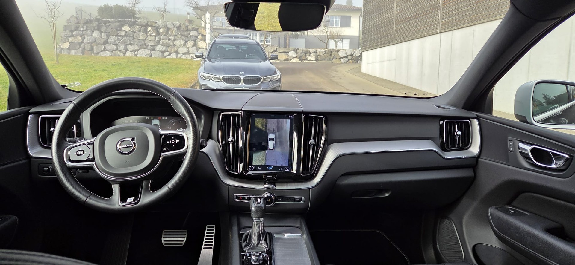 VOLVO XC60 T6 AWD R-Design Geartronic-image-5