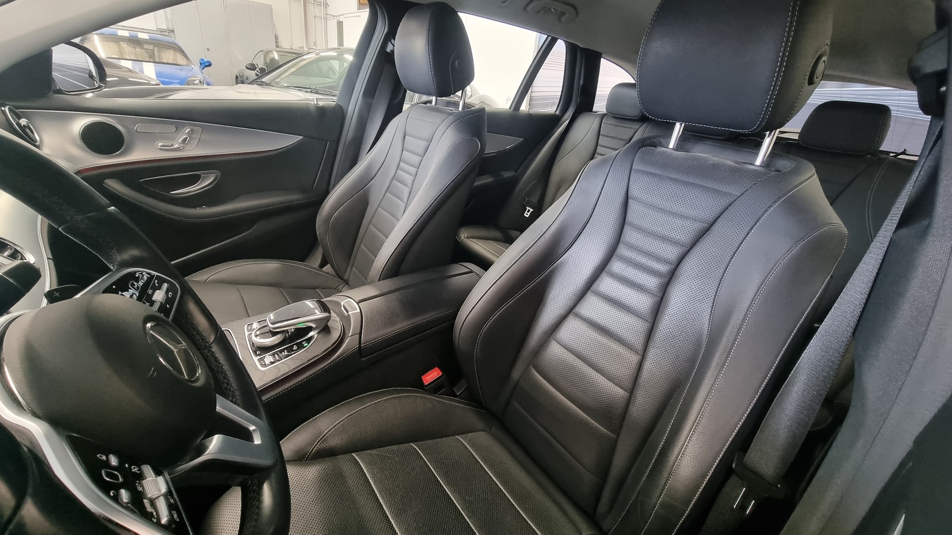 MERCEDES-BENZ E 450 Avantgarde 4 Matic 9G-Tronic-image-7