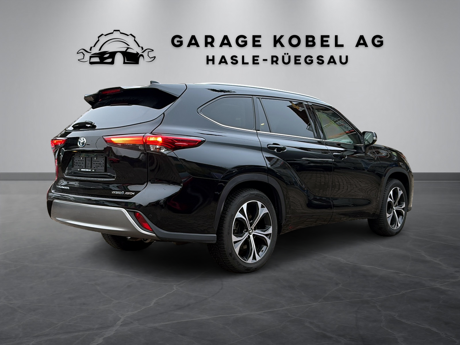 TOYOTA Highlander 2.5 HSD Premium e-CVT-image-2