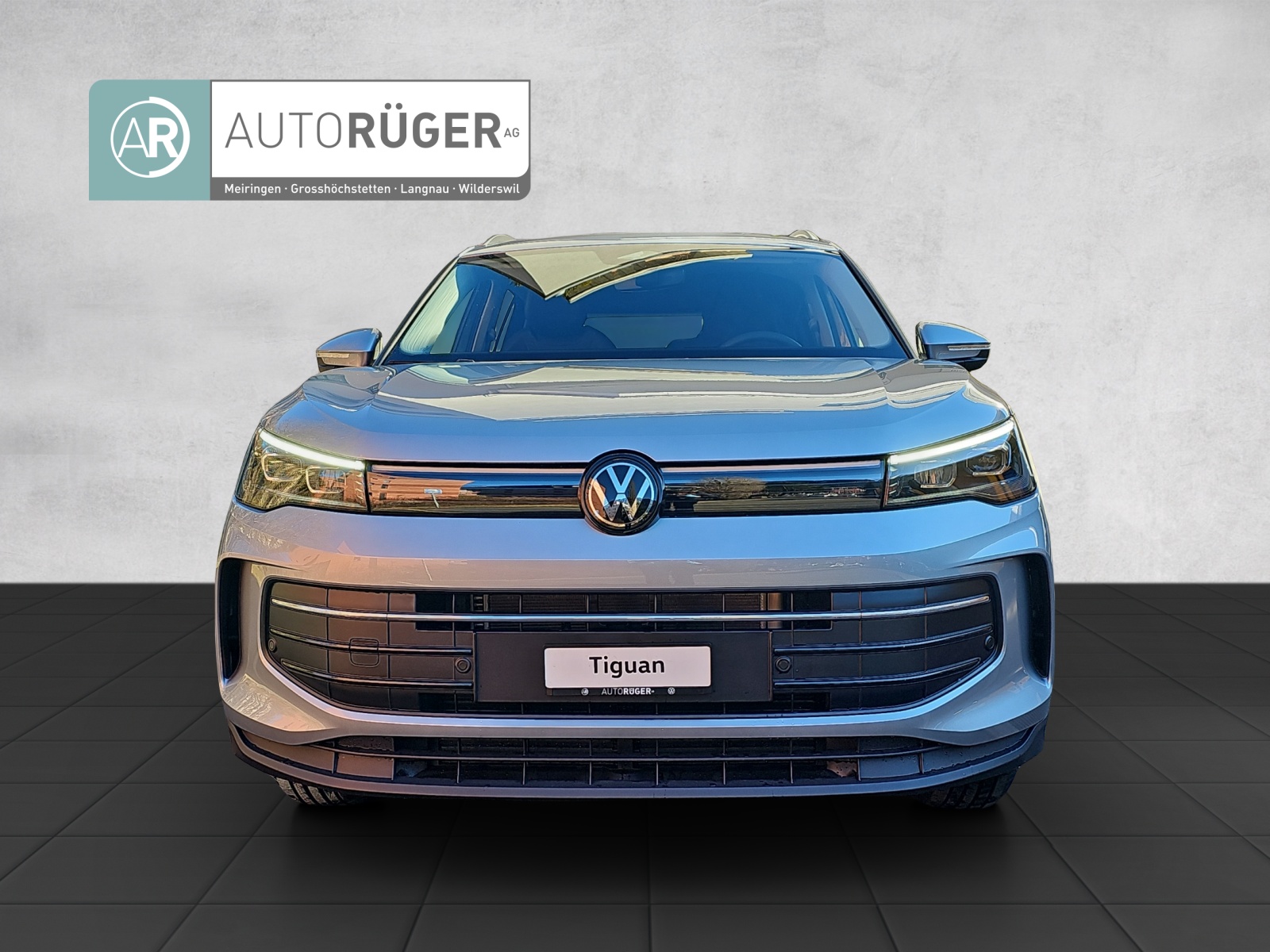 VW Tiguan 2.0 TSI DSG United 4Motion-image-1